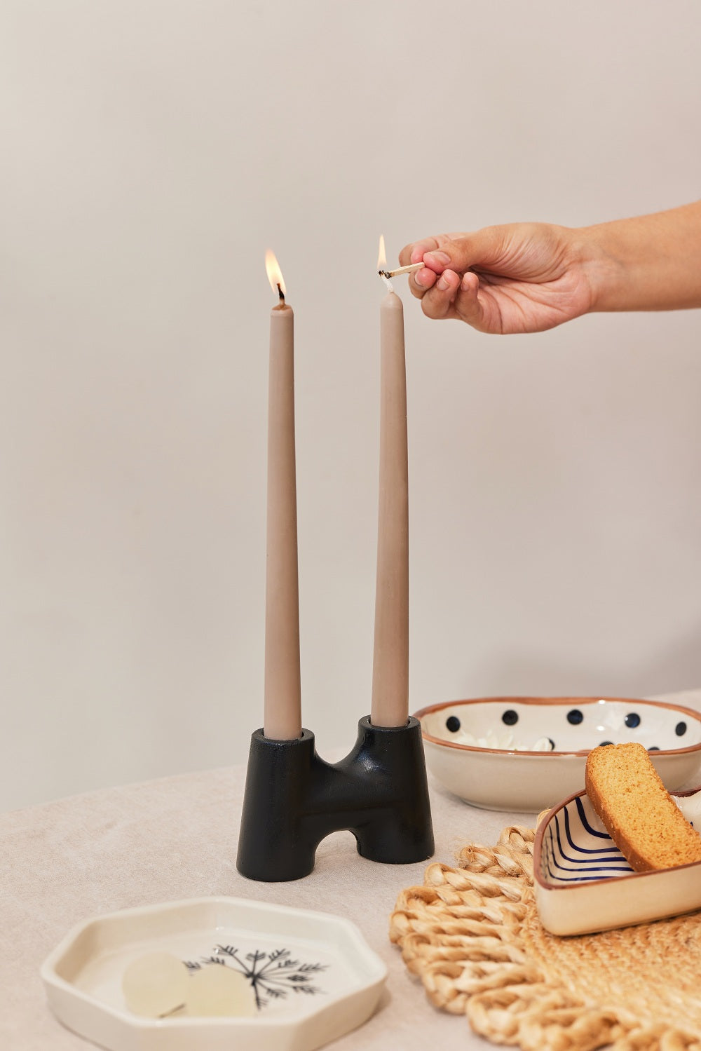"H" Style Nordic Concrete Candle Holder - Black (Set of 2)