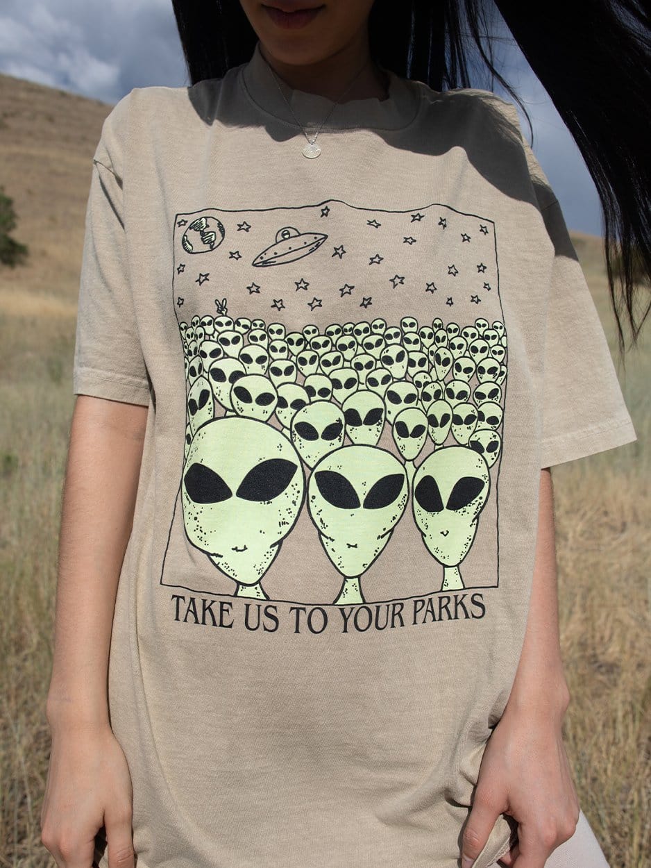 👽 'Alien' Oversized Tee