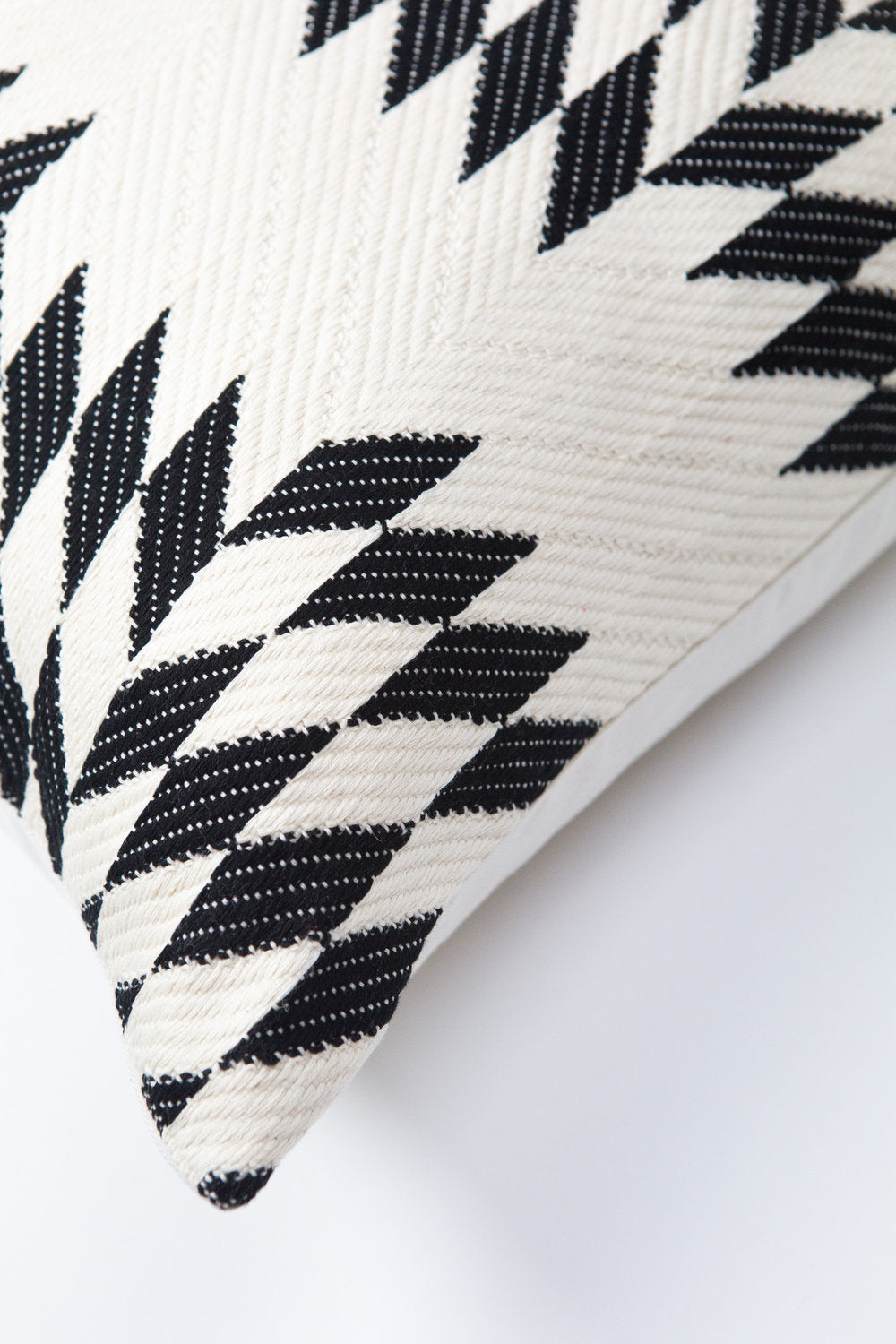 Almolonga Quilt Pillow - Black and Natural White - 20" x 20"