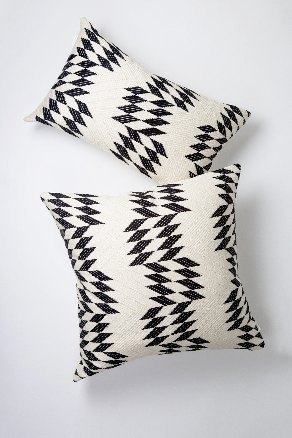 Almolonga Quilt Pillow - Black and Natural White - 20" x 20"
