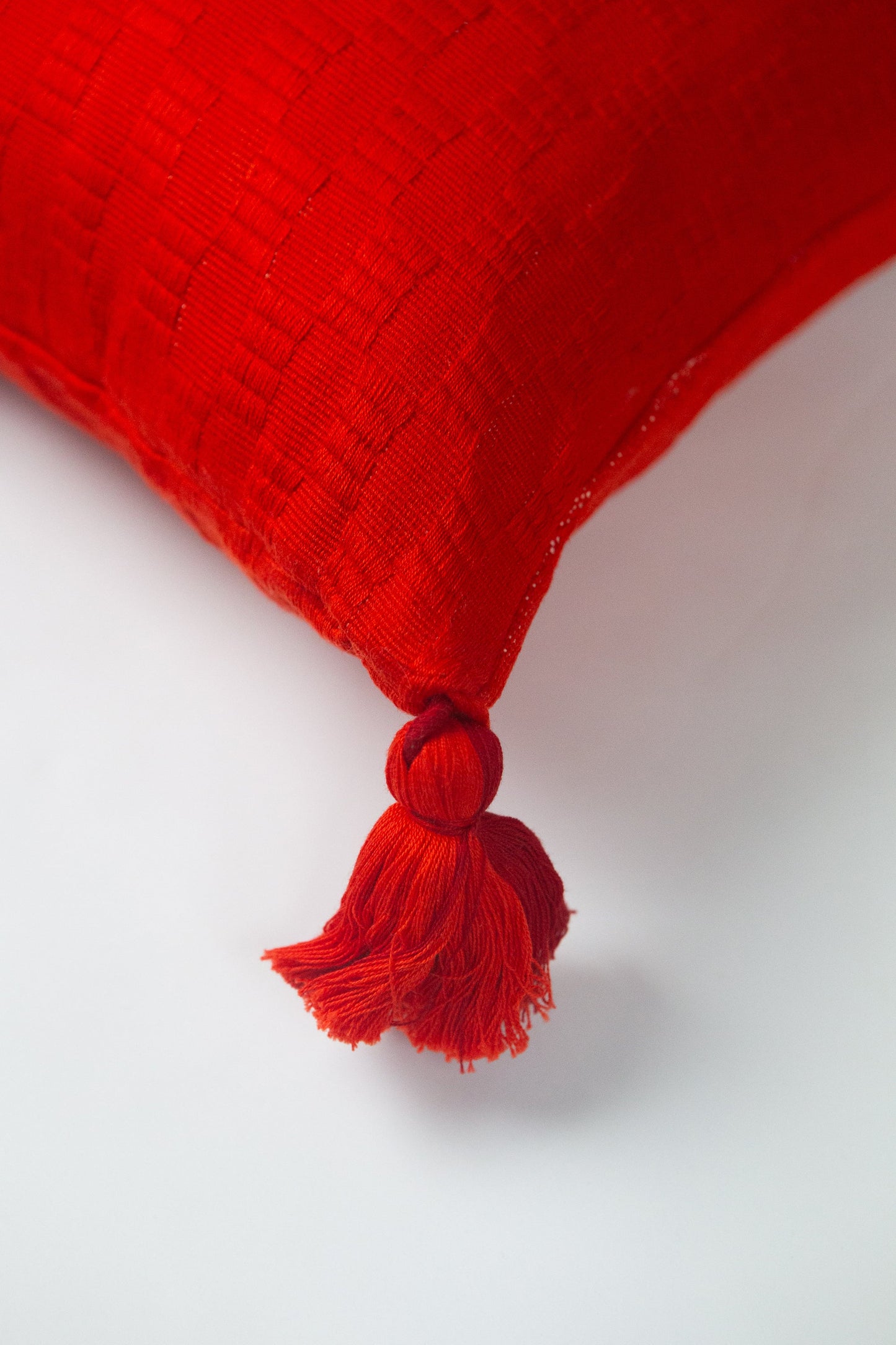 Antigua Pillow - Red Colorblocked