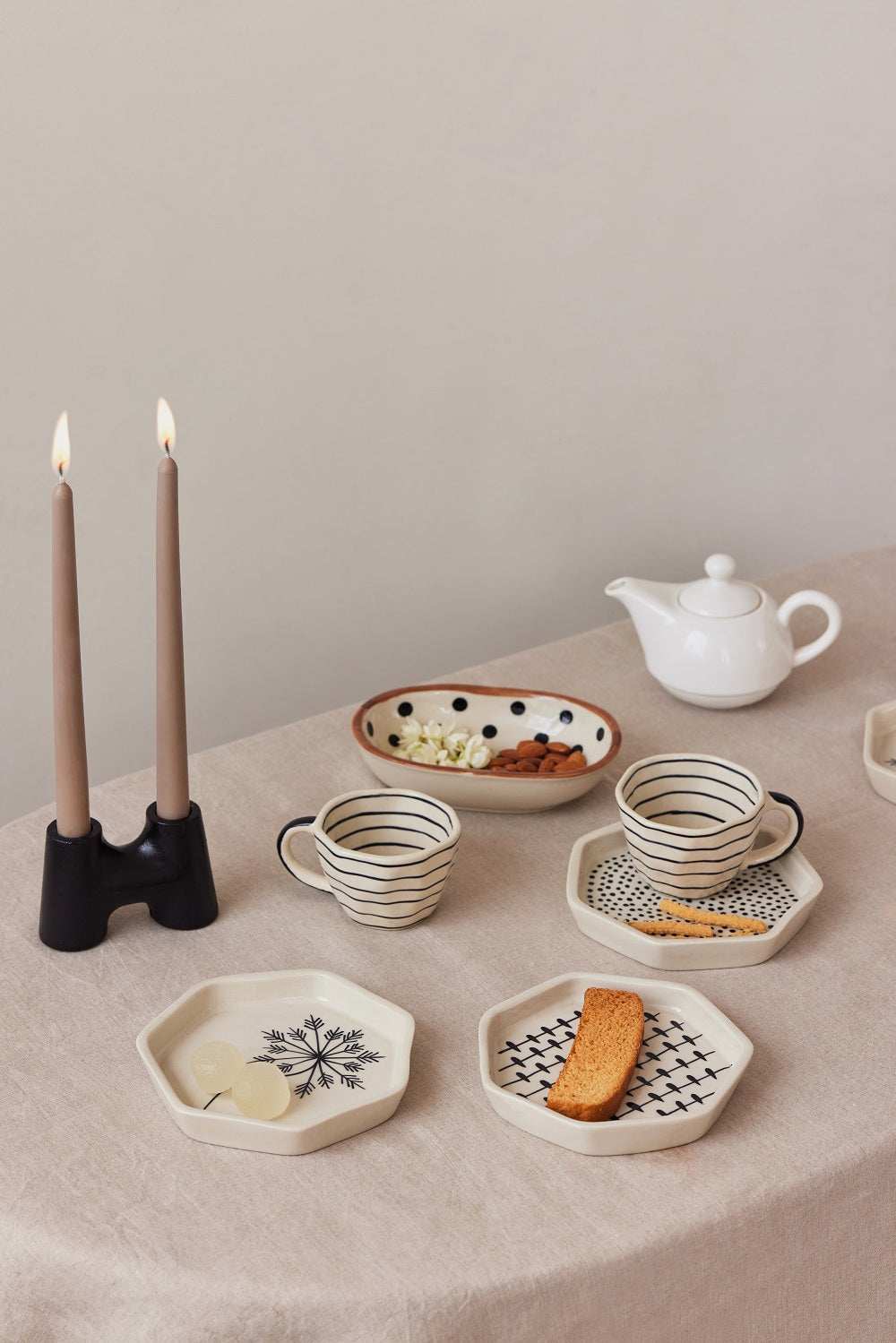 "H" Style Nordic Concrete Candle Holder - Black (Set of 2)