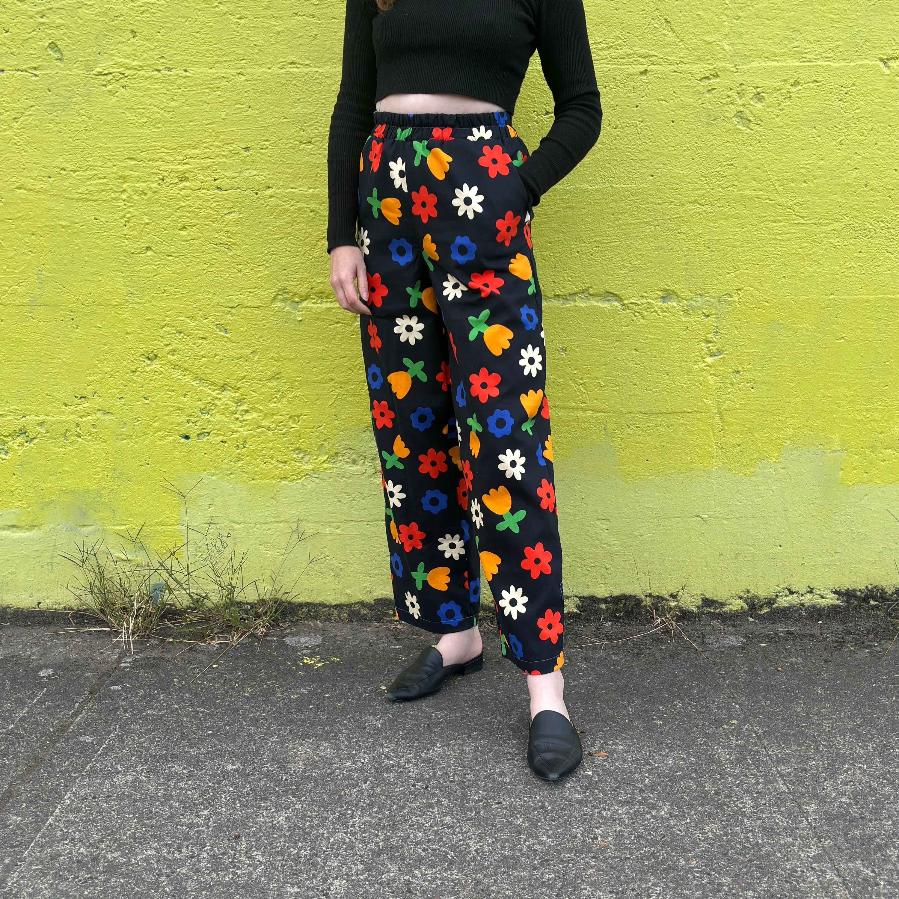 Stevie Pant - Floral Black