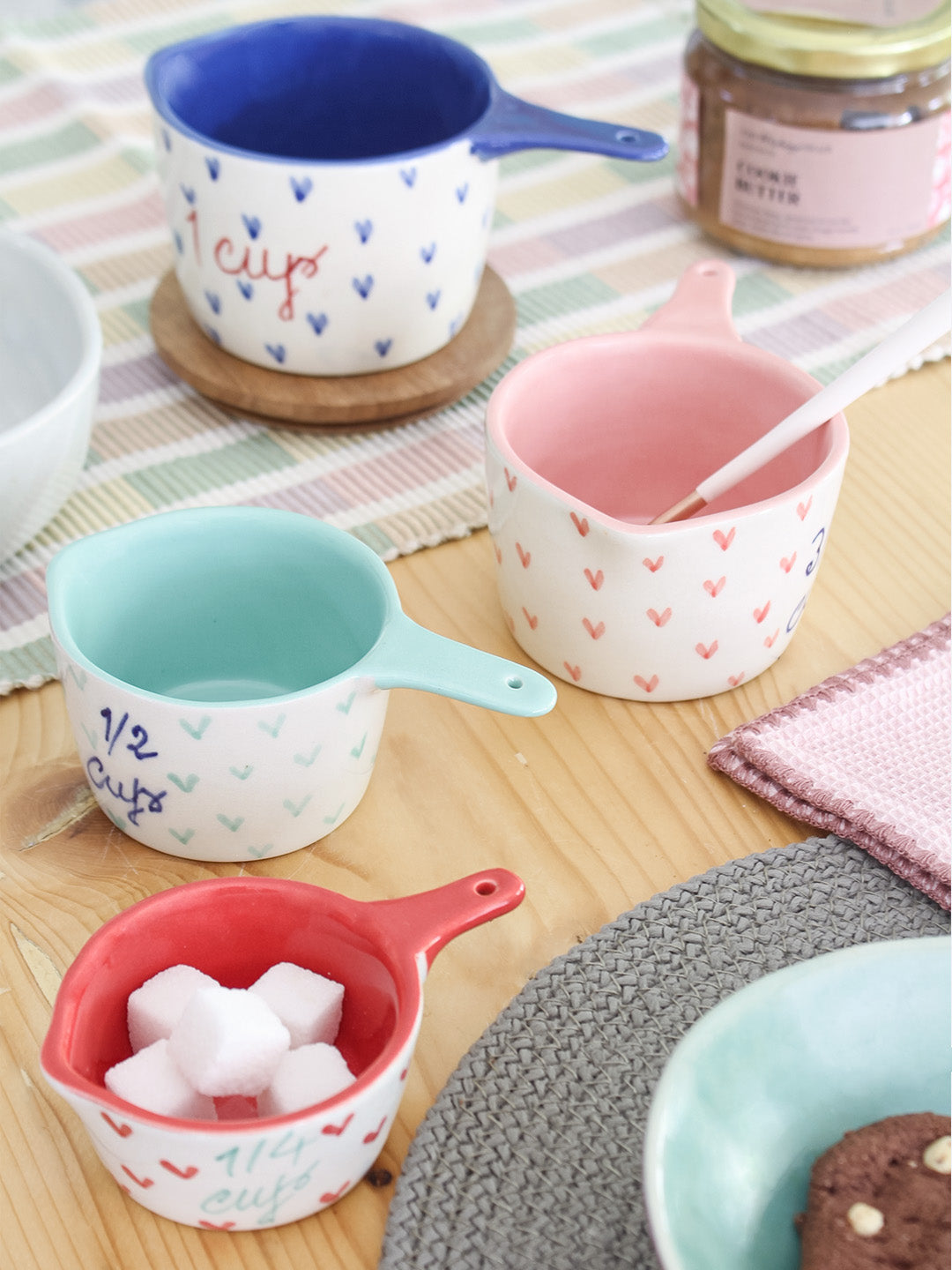 Little Hearts Measuring Ceramic Cup - (Set of 4) - Arte House