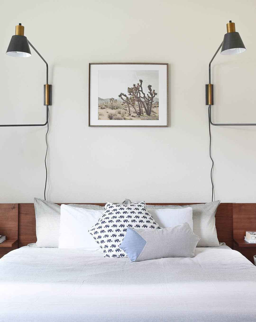 Sameer Pillow - Pointed Lumbar