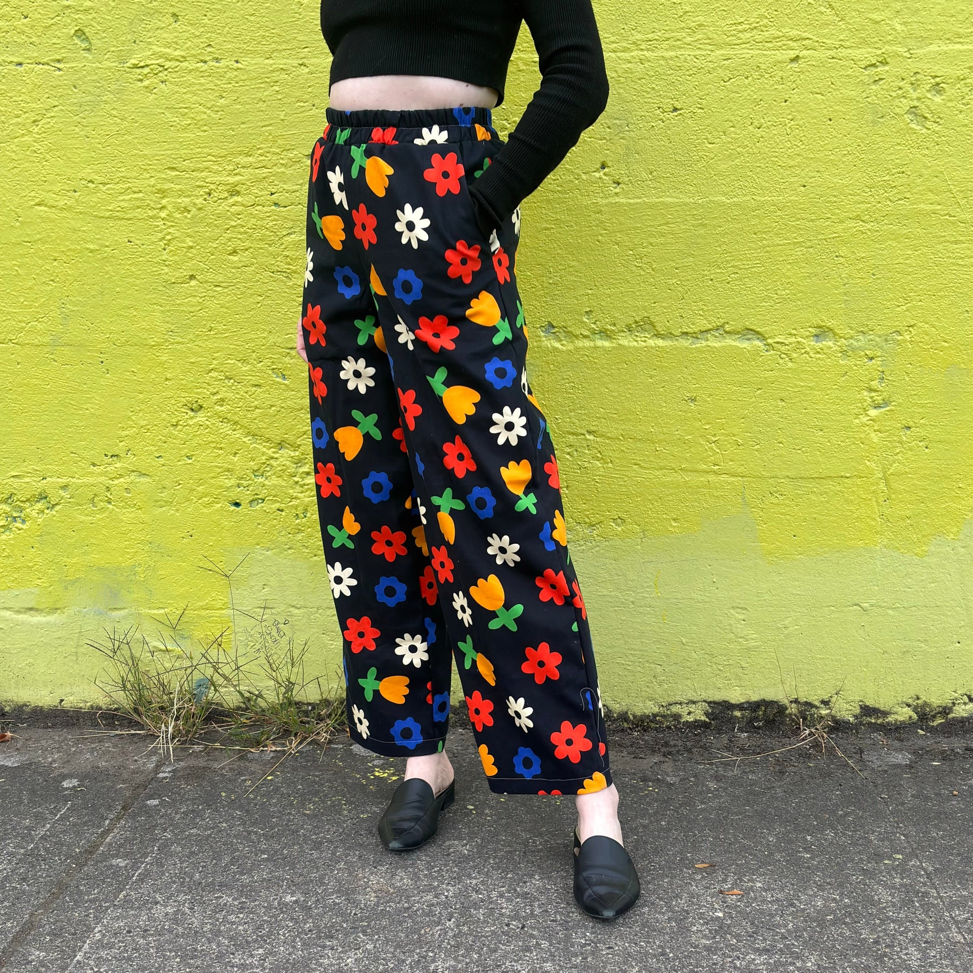 Stevie Pant - Floral Black