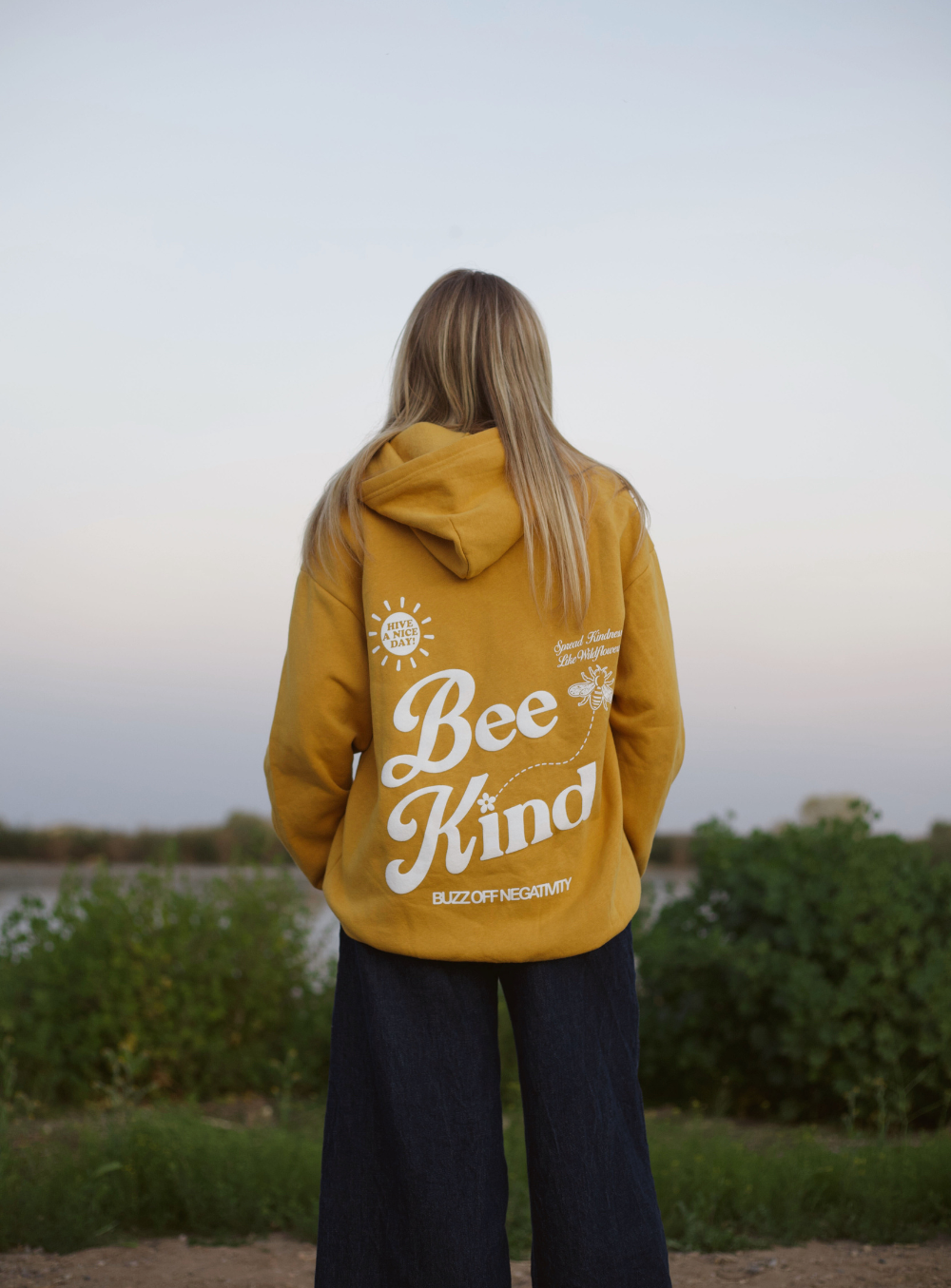 Bee Kind Hoodie - Arte House