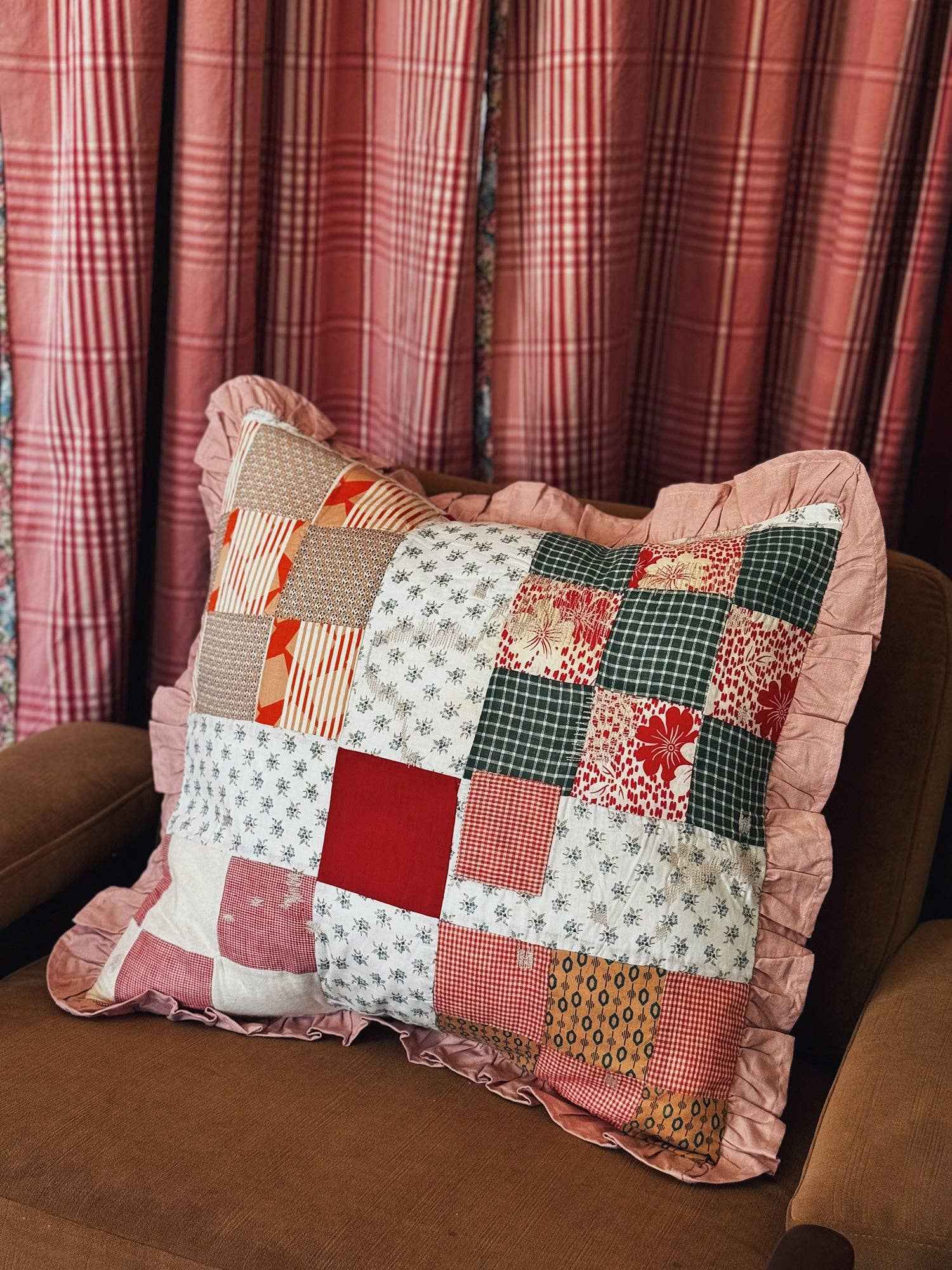Patchwork Quilt Pillow Sham, Pink Ruffle