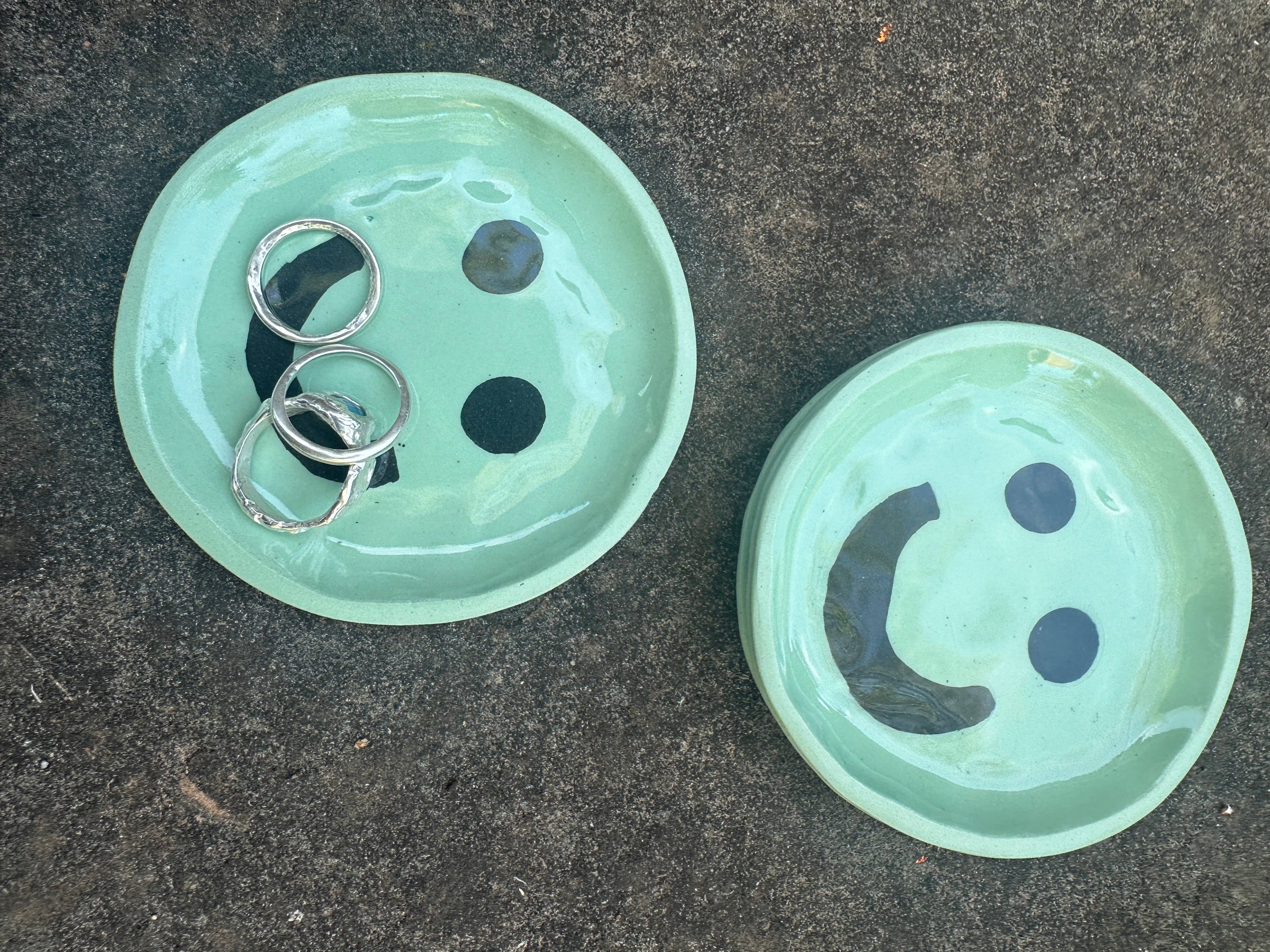 Smiley face dish