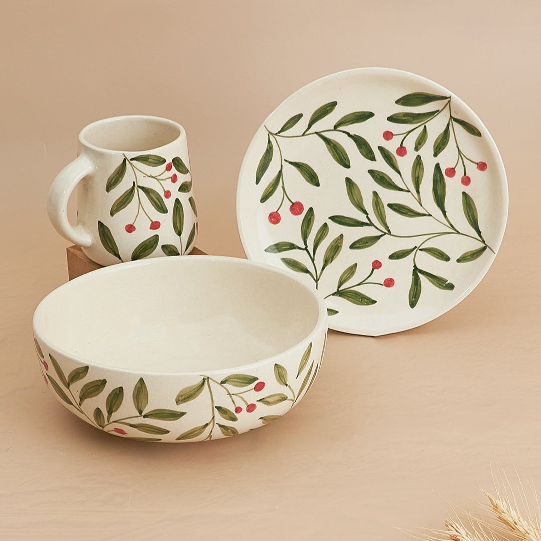 Holly Leaf Bowl, Green 2.5x7 Inches (Set of 4) - Arte House