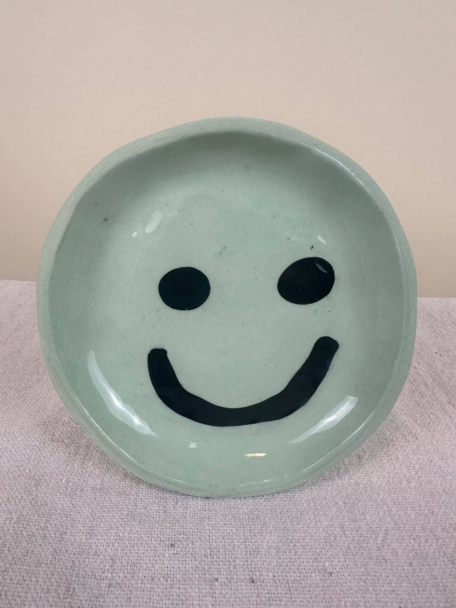 Smiley face dish