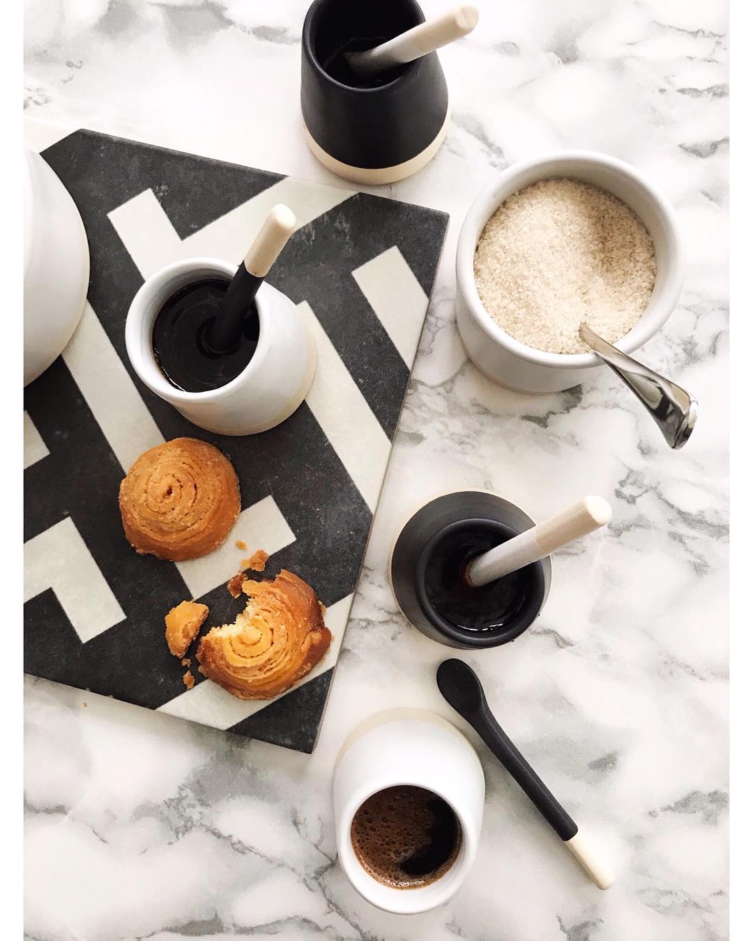 SALE Casa Cubista Matte Black Creamer - Arte House