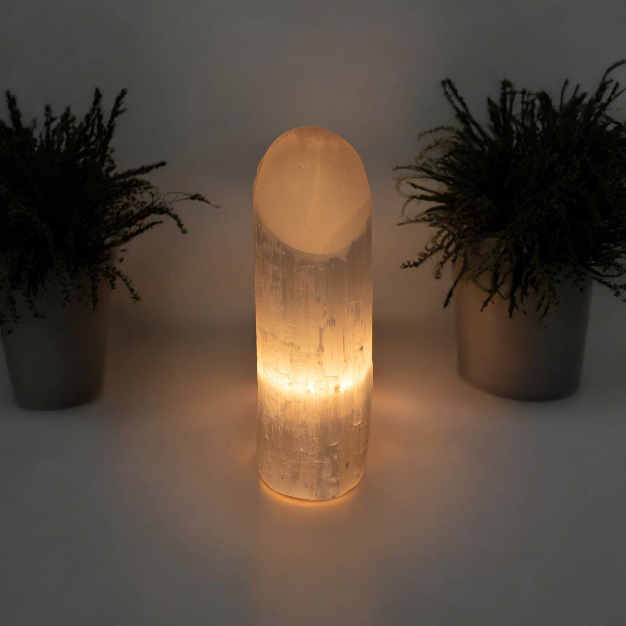 Selenite Lamp Arched Tower 30cm