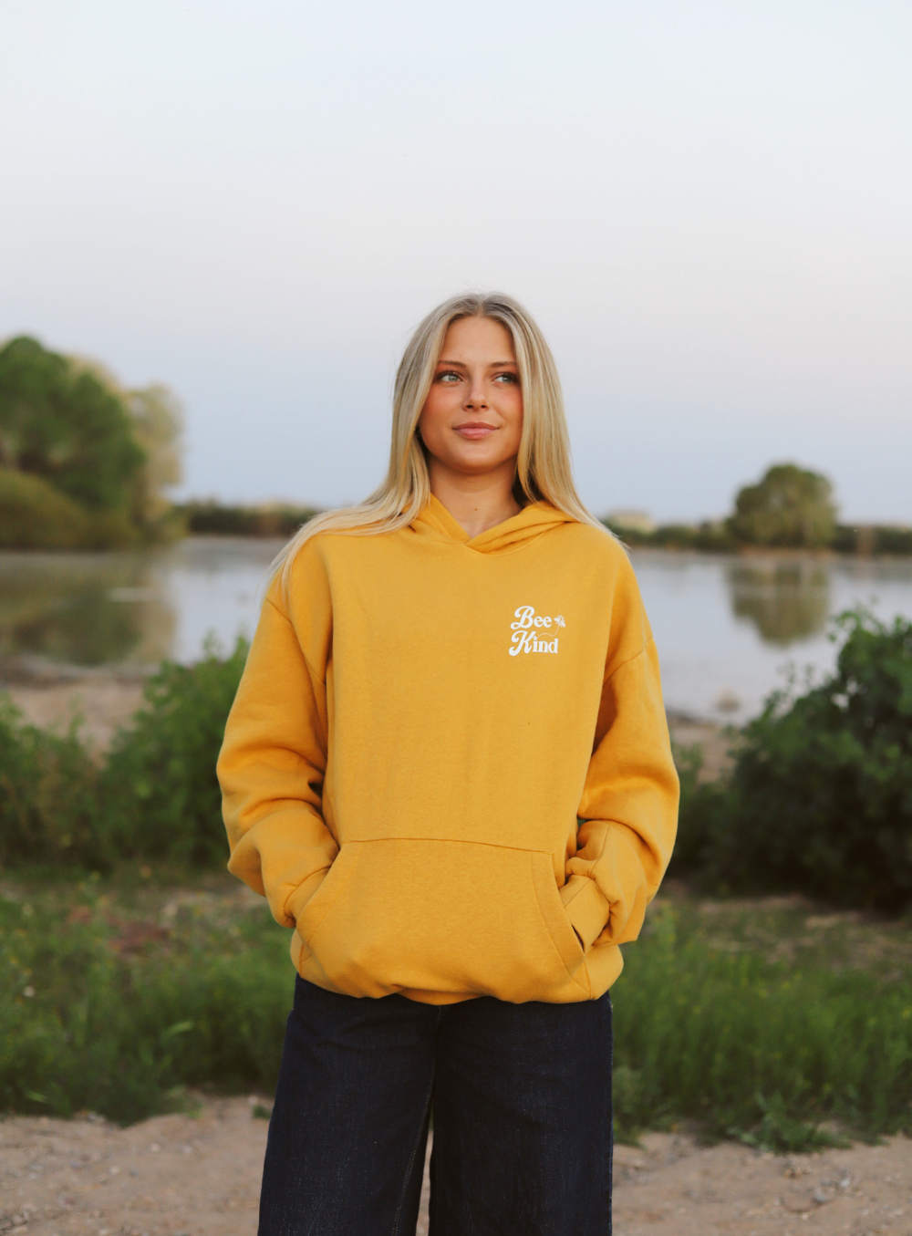 Bee Kind Hoodie - Arte House