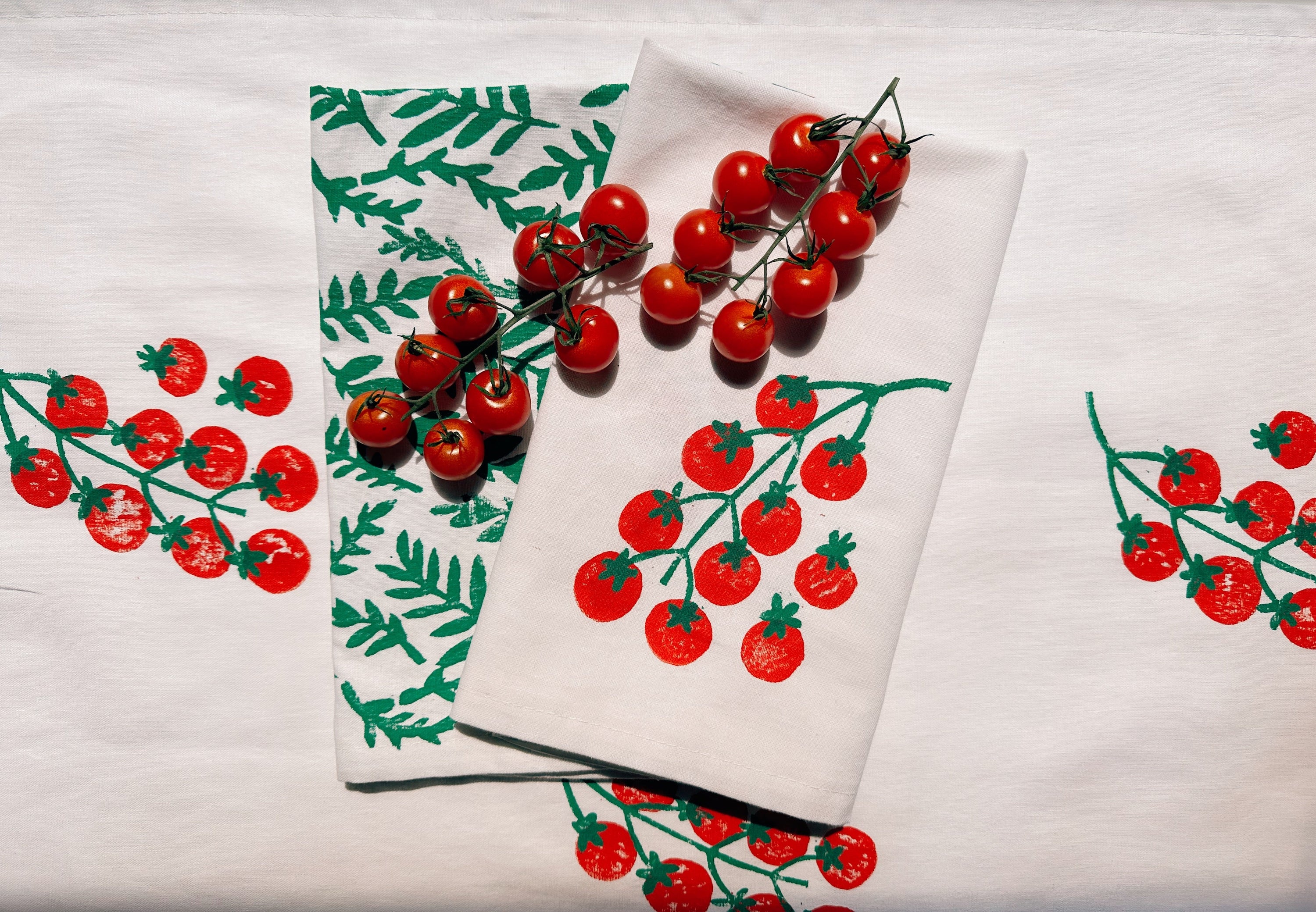 Tomatoes Table Runner