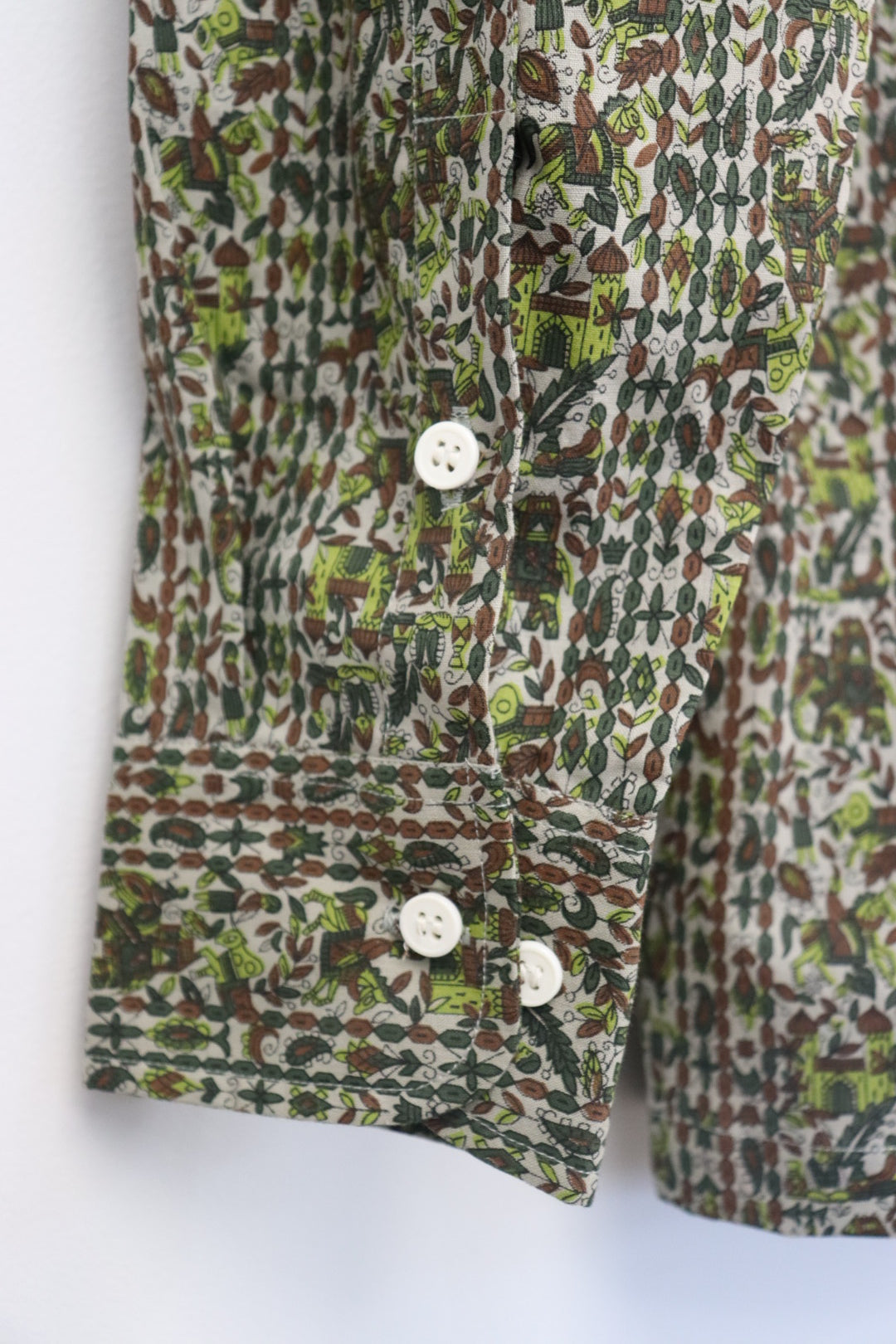George Long Sleeve Button Down Sz L GLS14 - Arte House