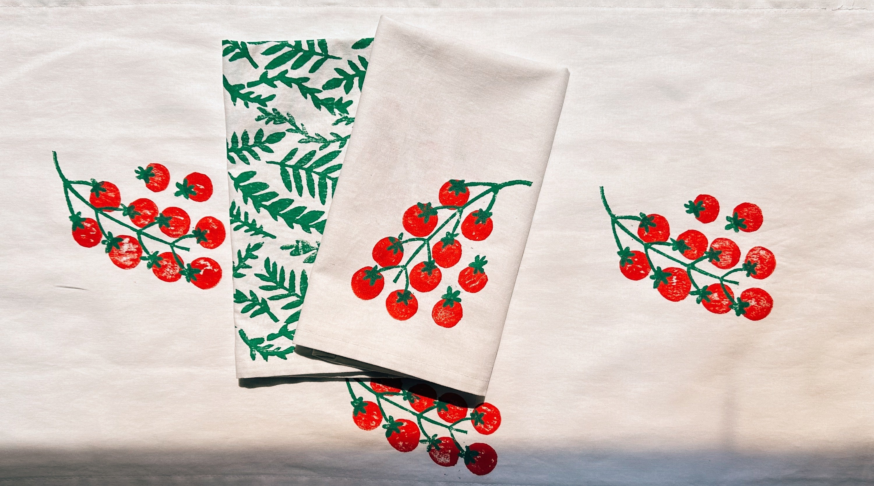 Tomatoes Table Runner