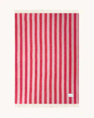 Blanket CANDY WRAP Pink / Cherry 4.25 x 6.5 ft - Arte House