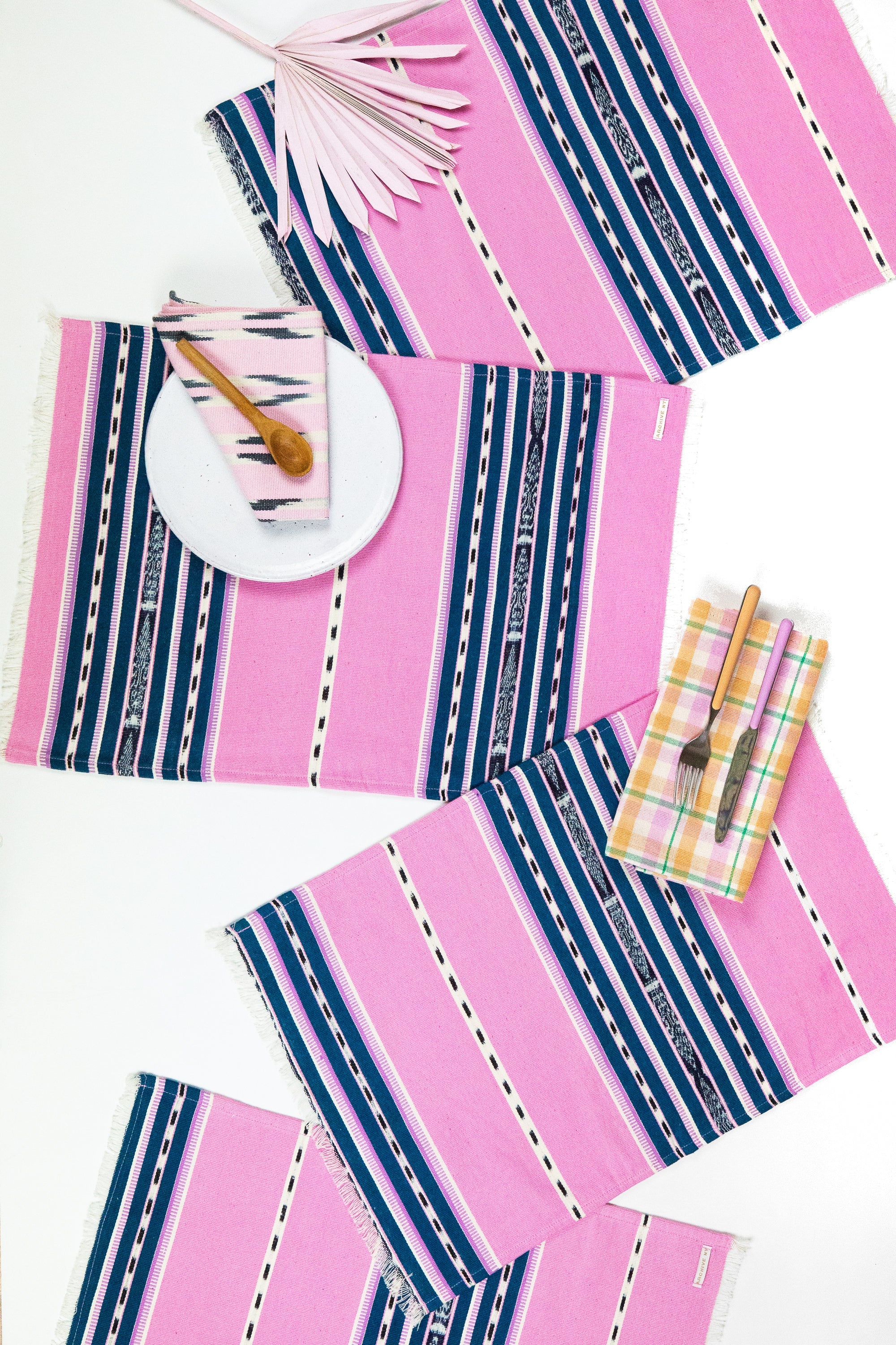 Cantel Placemat - Pink & Blue - Arte House