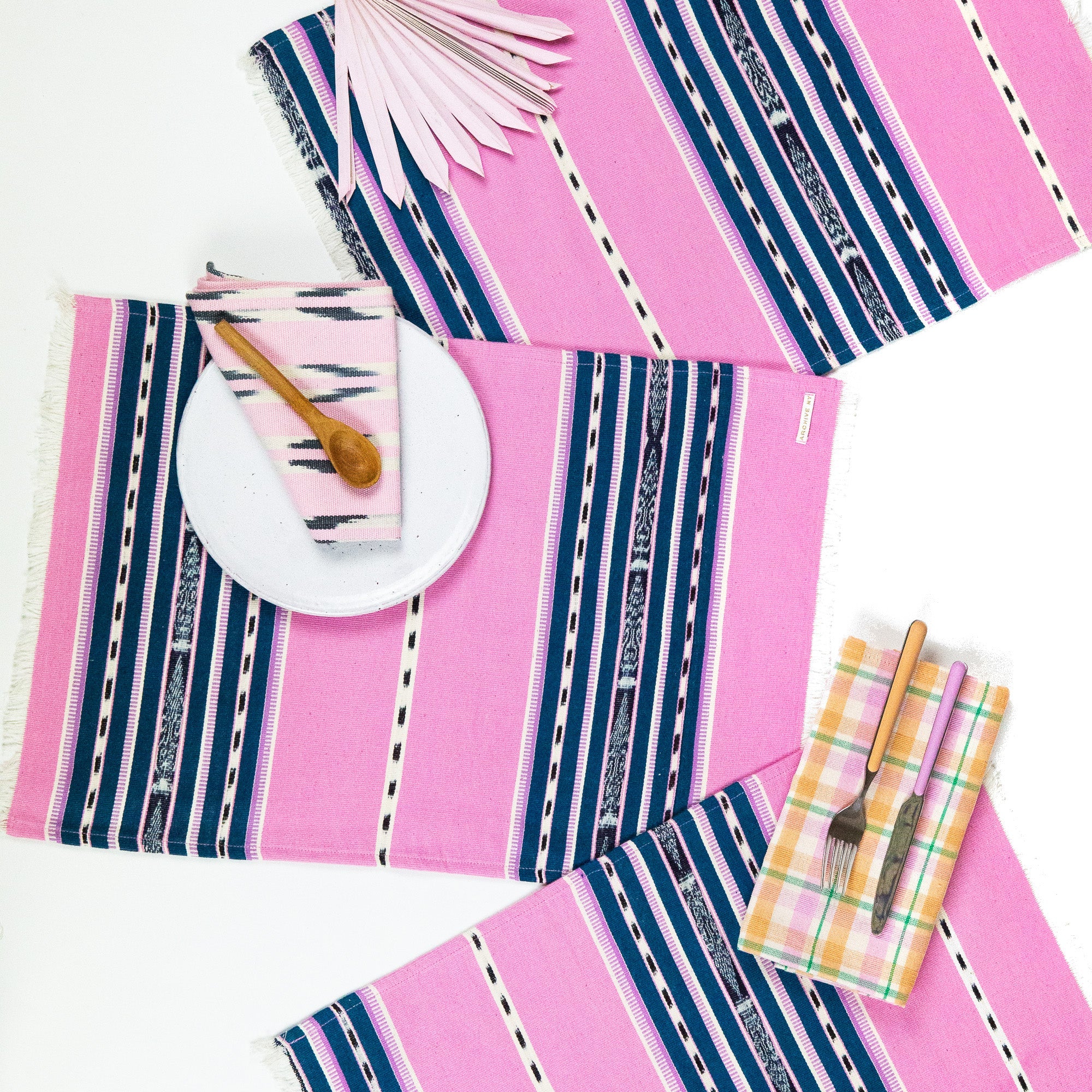 Cantel Placemat - Pink & Blue - Arte House