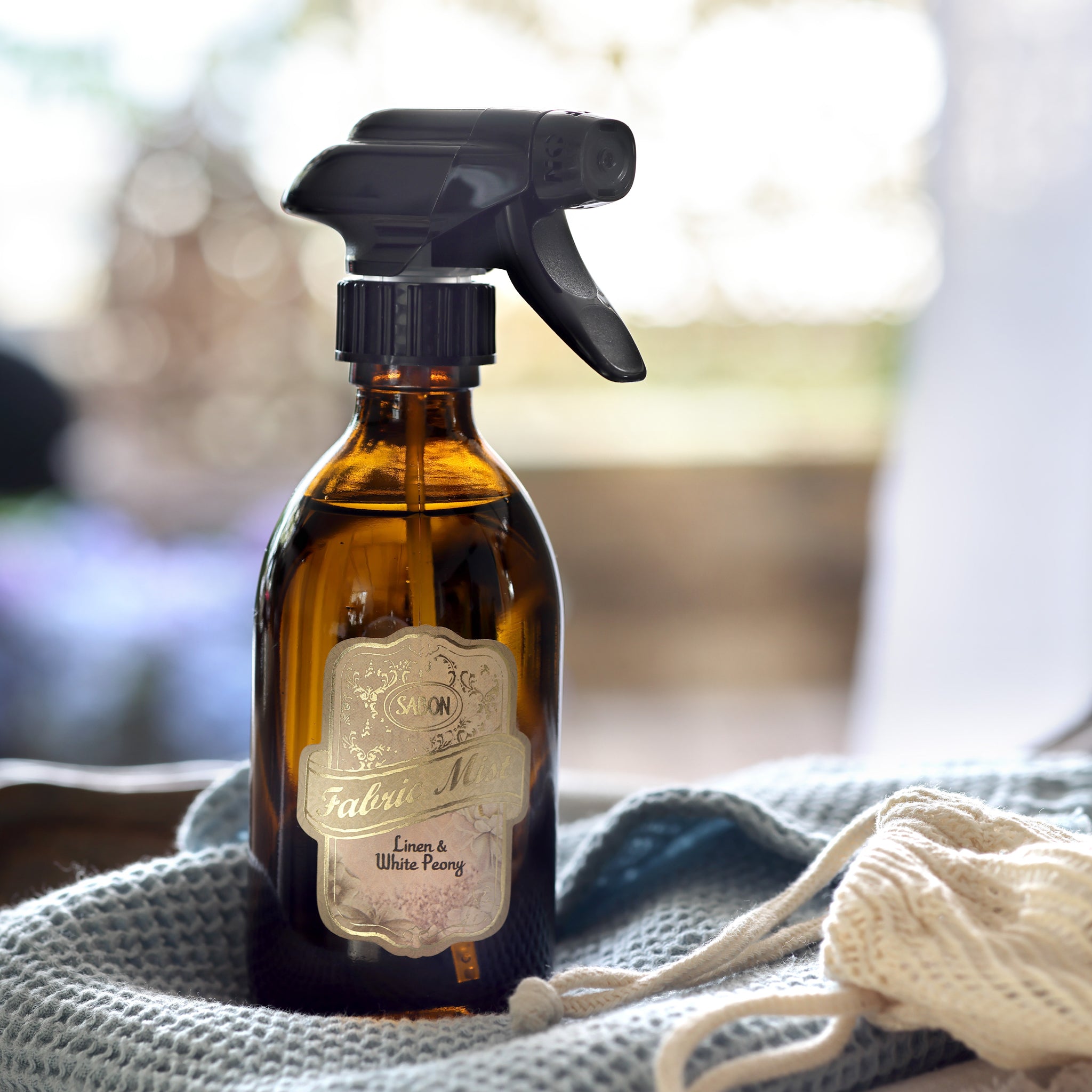 Fabric Mist Linen & White Peony 300mL - Arte House