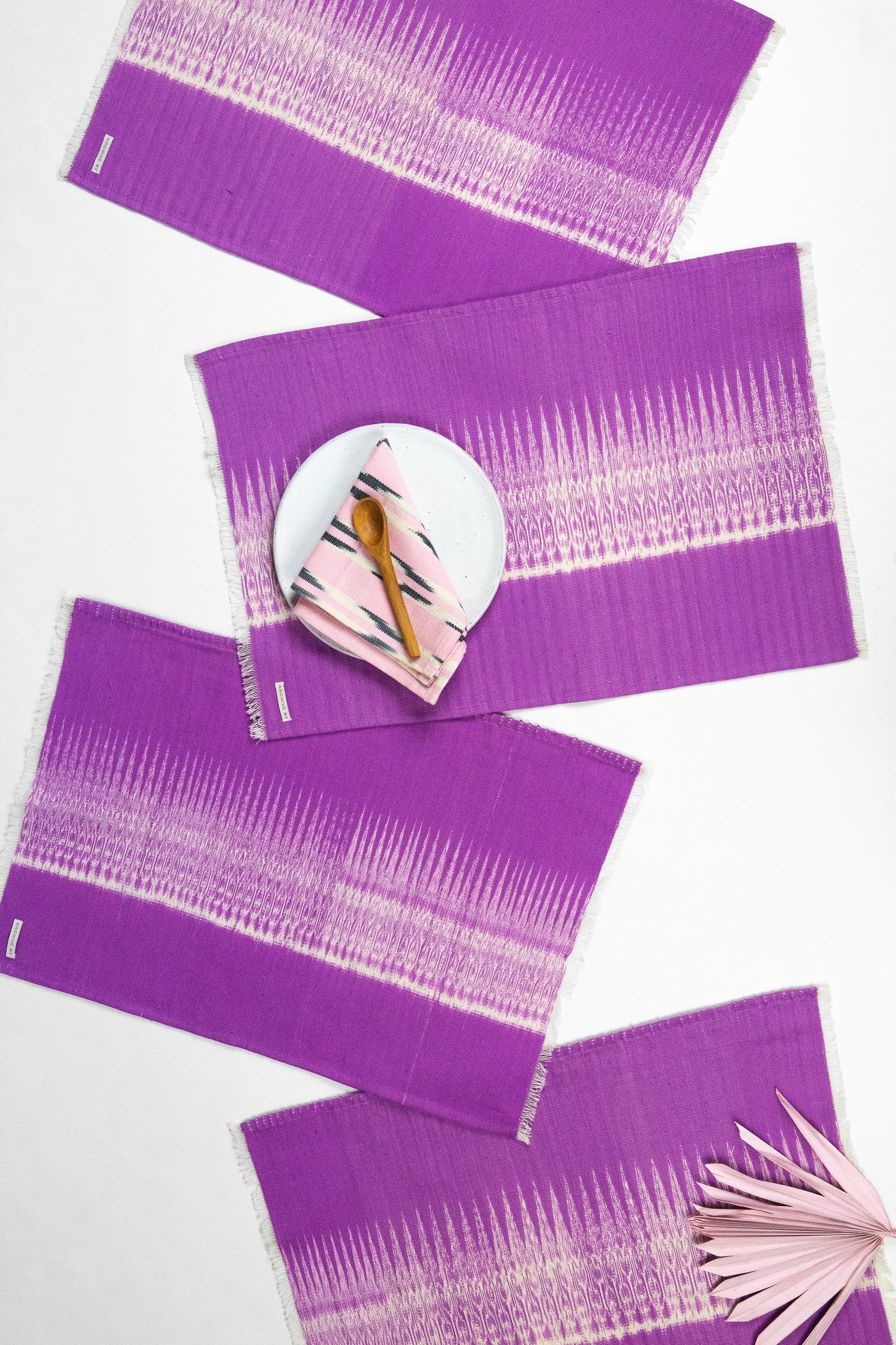 Gabriela Jaspe Placemats - Orchid - Arte House