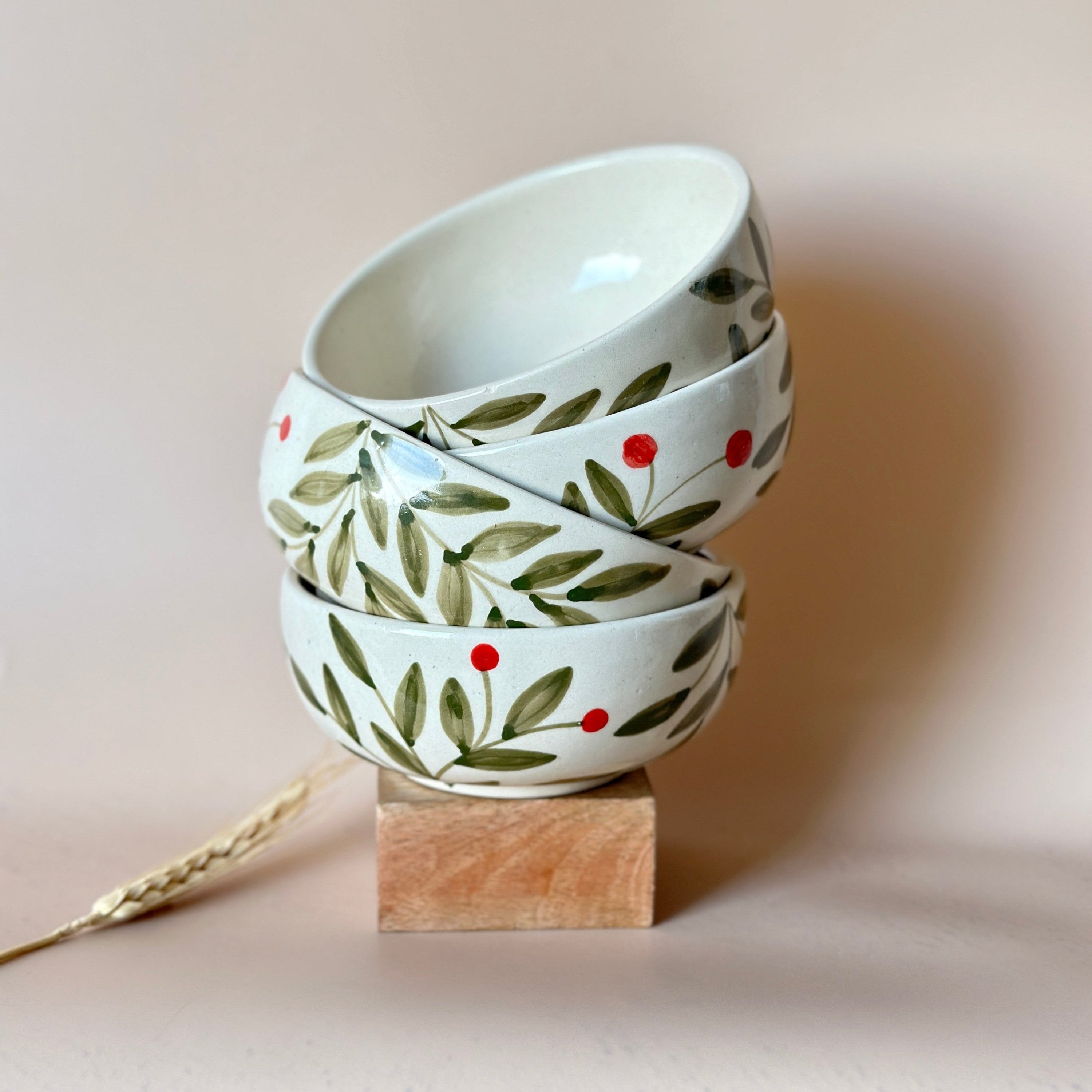 Holly Leaf small Bowl, Olive 2.5x5.5 Inches  (Set of 4) - Arte House