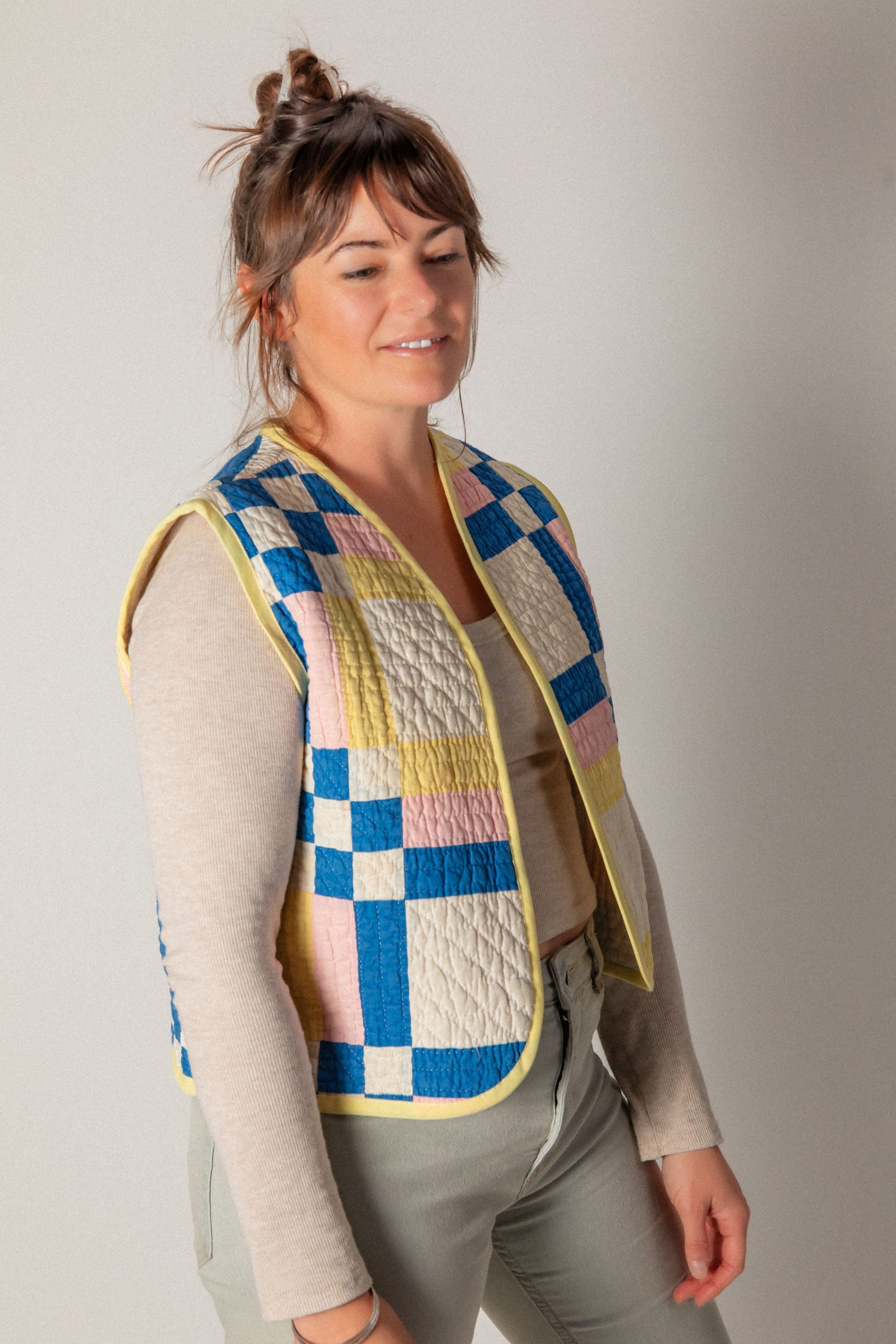 Modern Chain Bloom Vest (Small) - Arte House