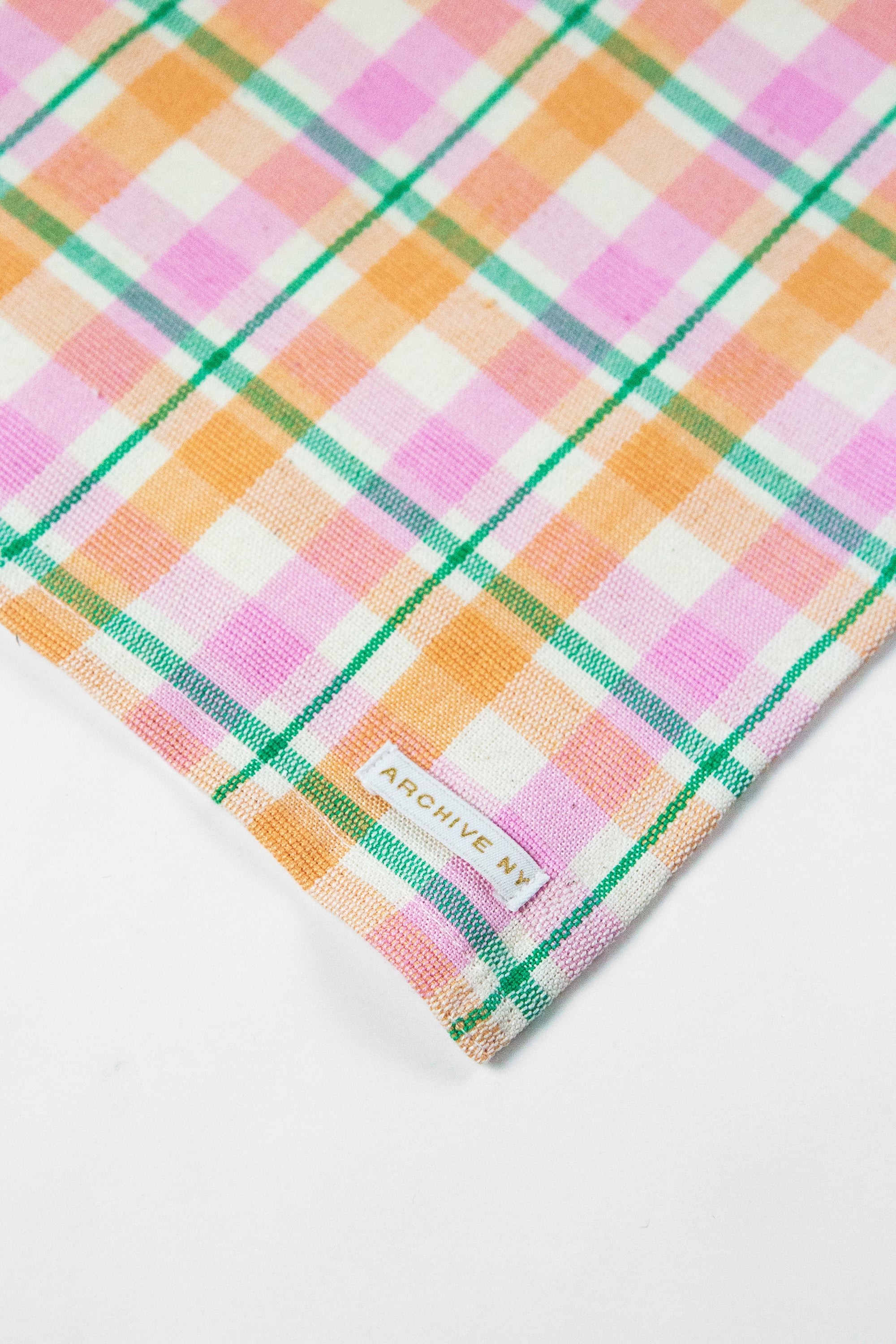 Marguerite Plaid Runner - Arte House