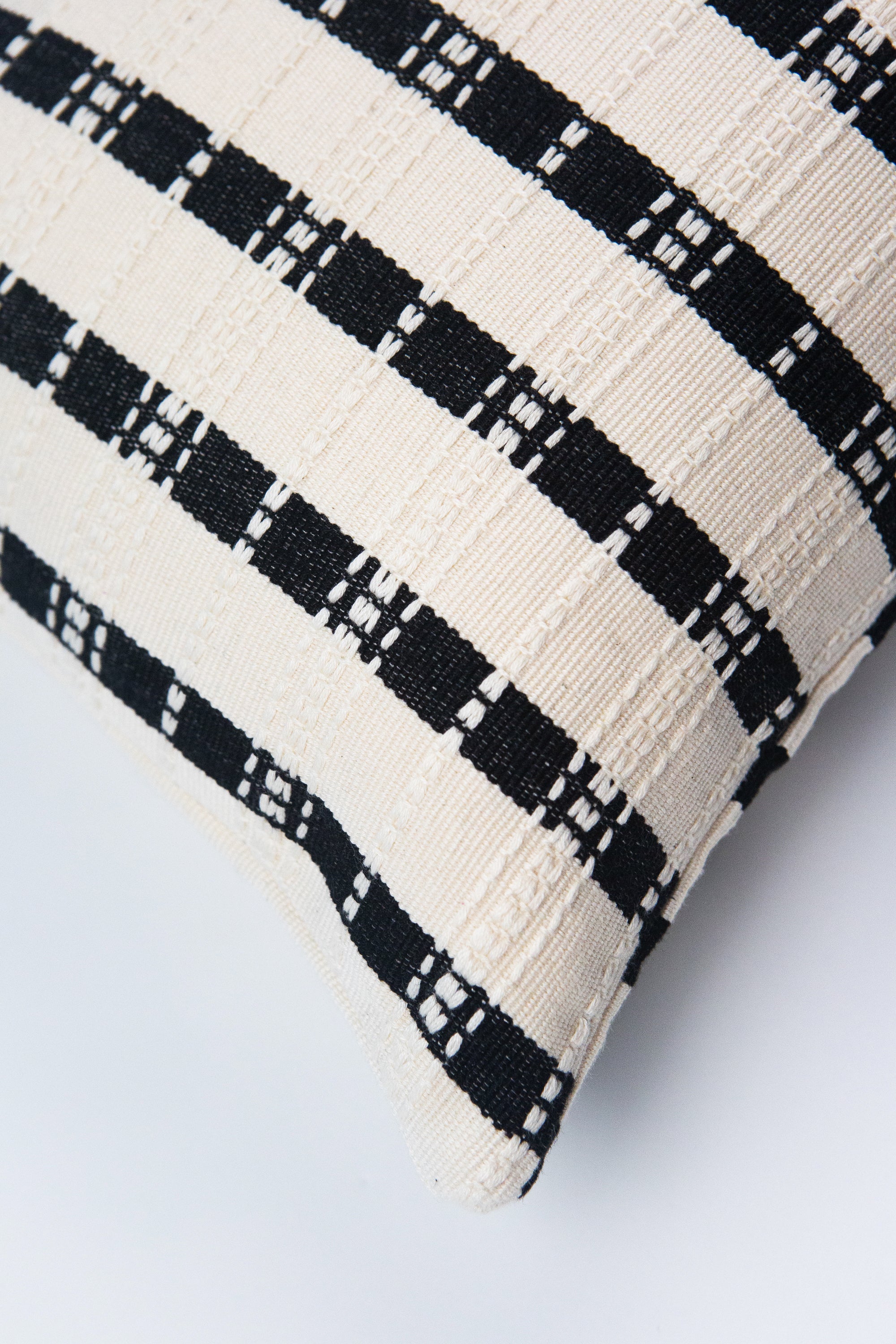 Santiago Grid Pillow - 12" x 20"