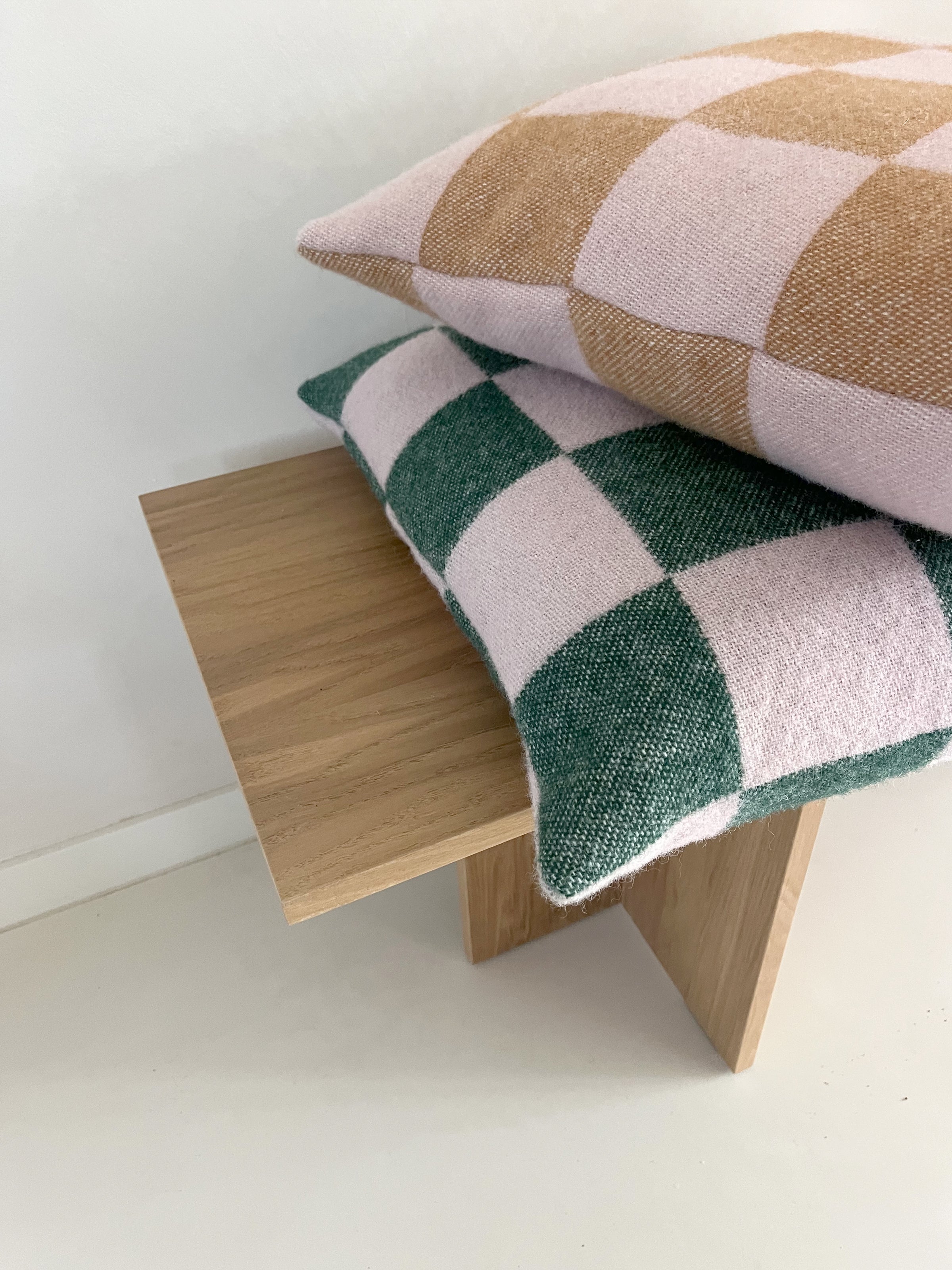 Cushion CHECKERBOARD Terra Brown / Pink 1.65 x 1.65 ft - Arte House