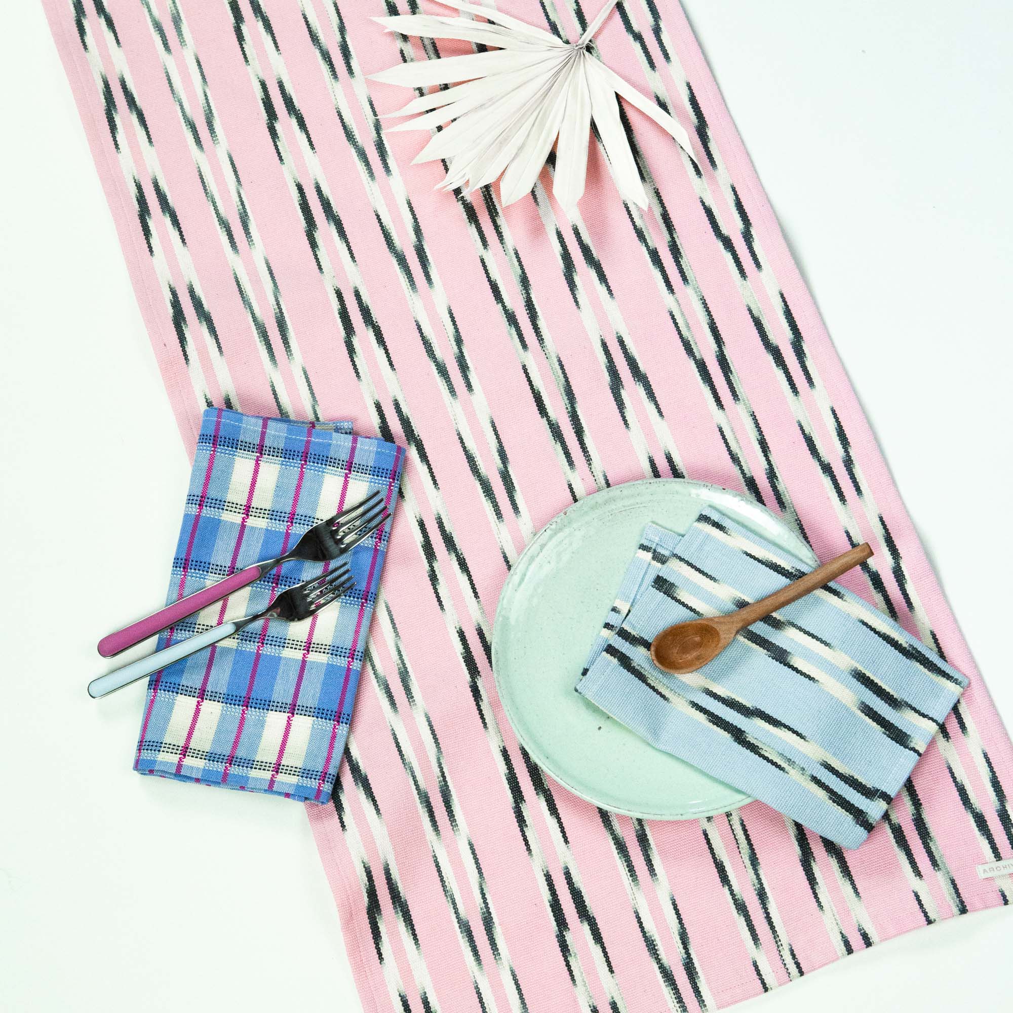 Xela Light Pink Jaspe Table Runner - Arte House