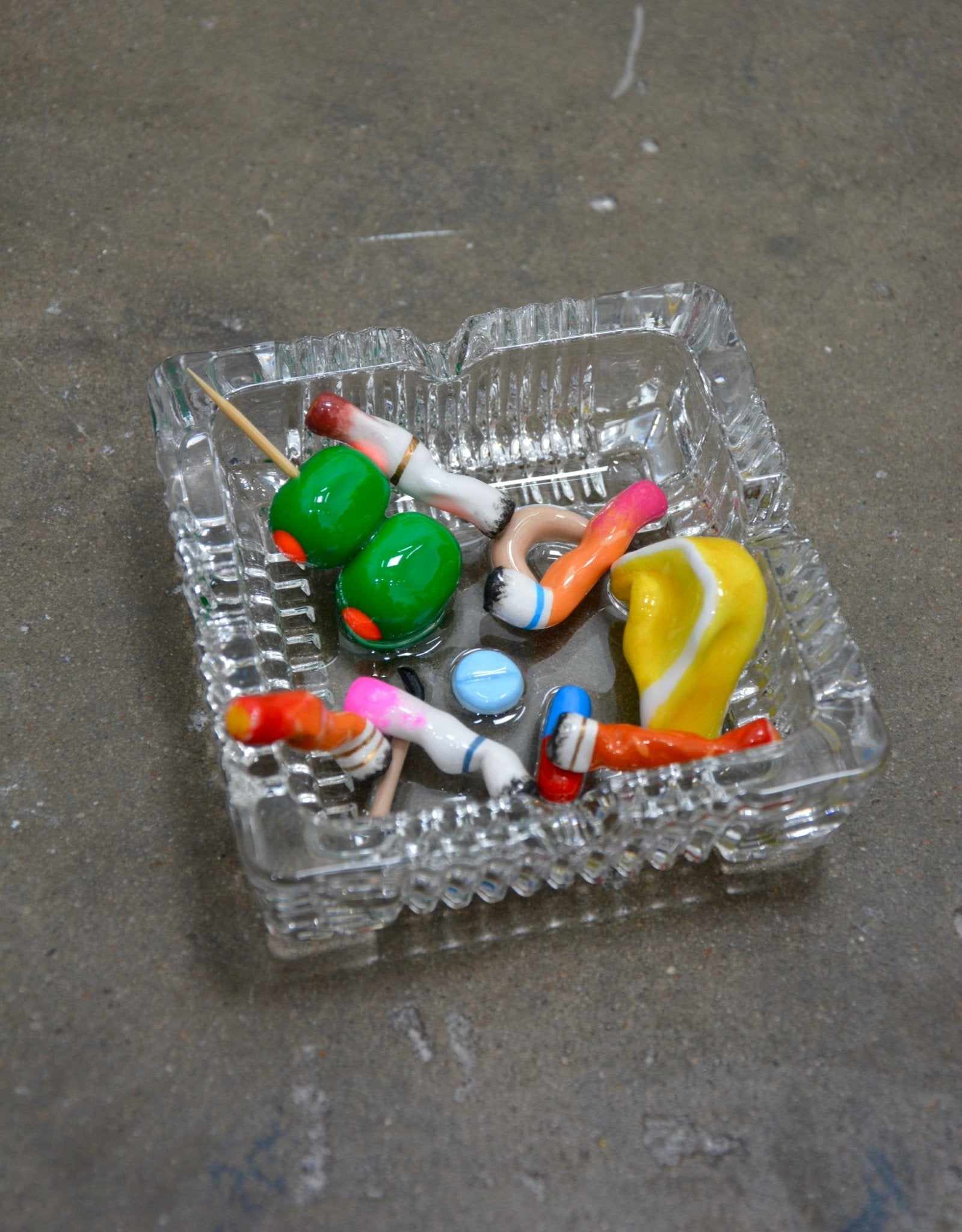BAR SCENE ASHTRAY - Arte House