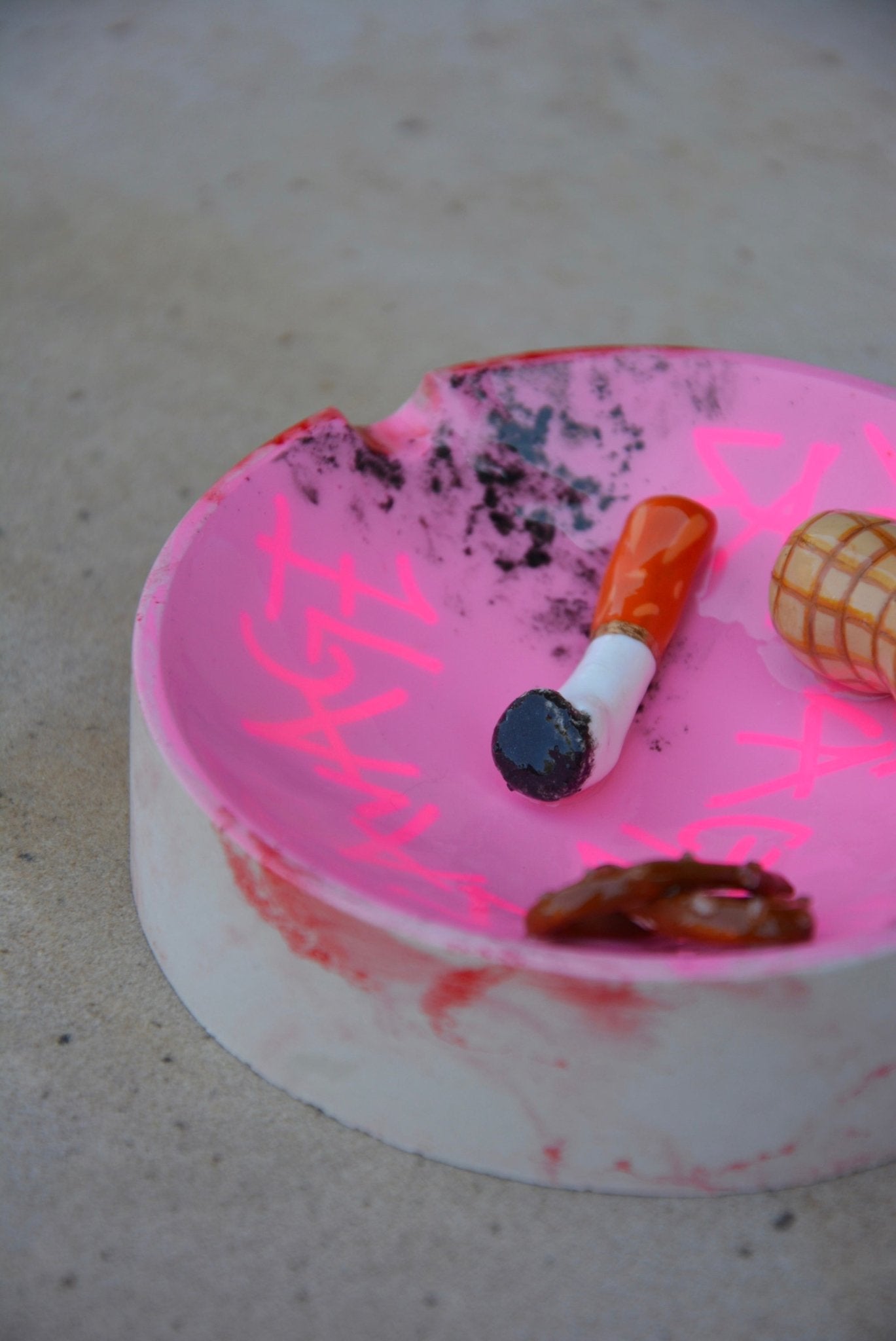 BAR SNACKS ASHTRAY - Arte House