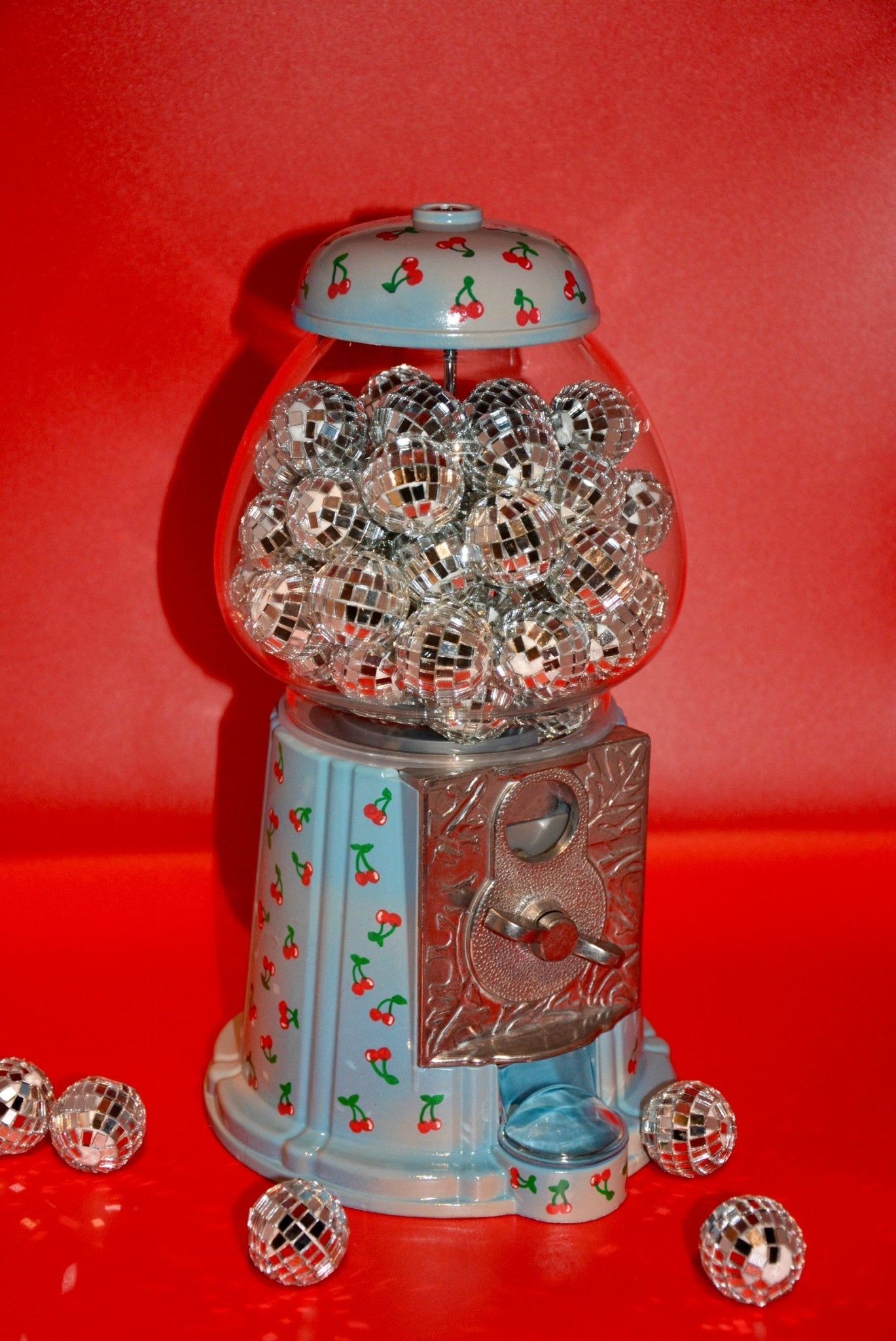 CHERRY BOMB SCULPTURE - Arte House