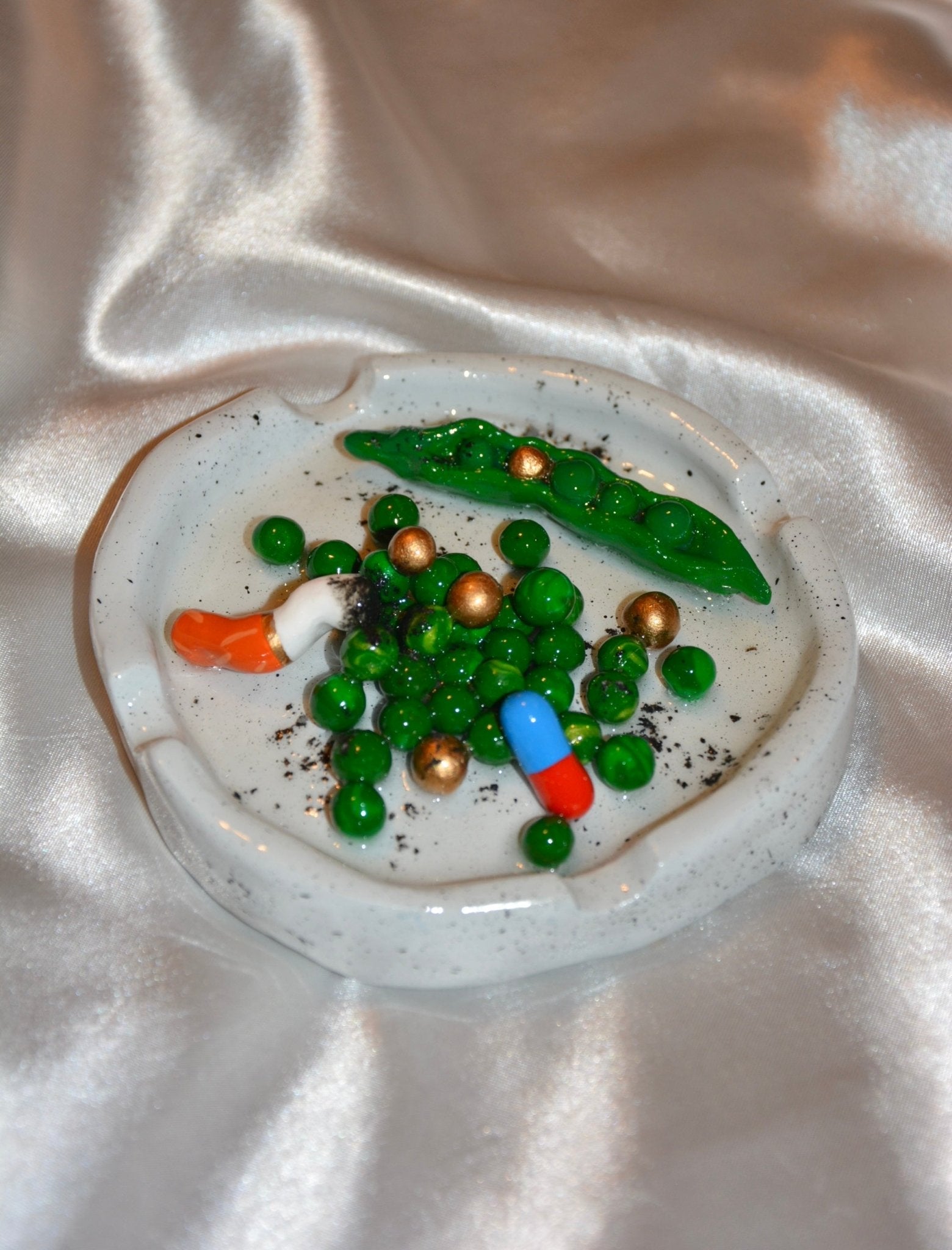 GIRL DINNER ASHTRAY