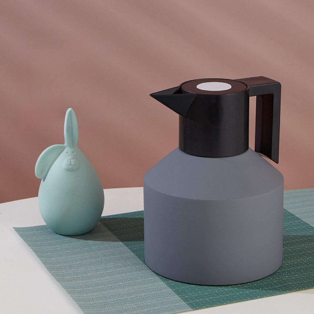 Insulated Geometric Water Pitcher