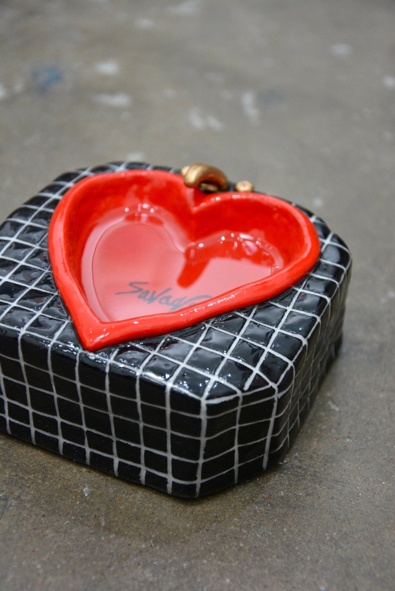 LOVE IN THIS TUB