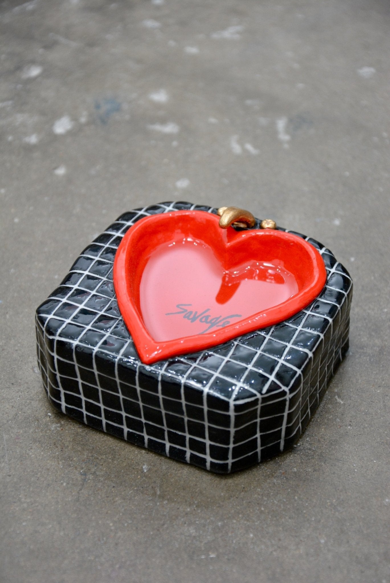 LOVE IN THIS TUB