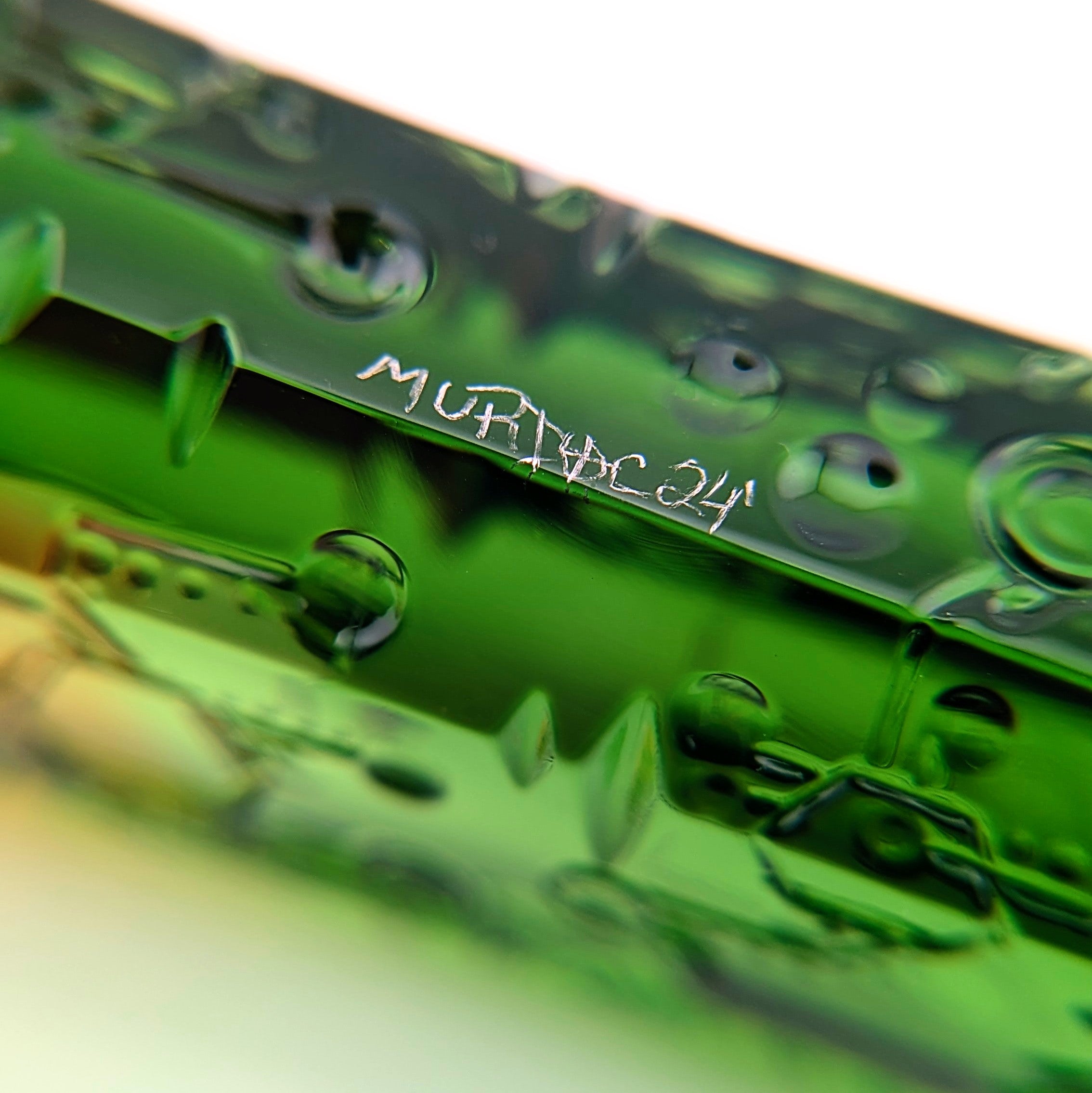 Murdoc "Molecular Decoded Crystal" Paperweight - Arte House
