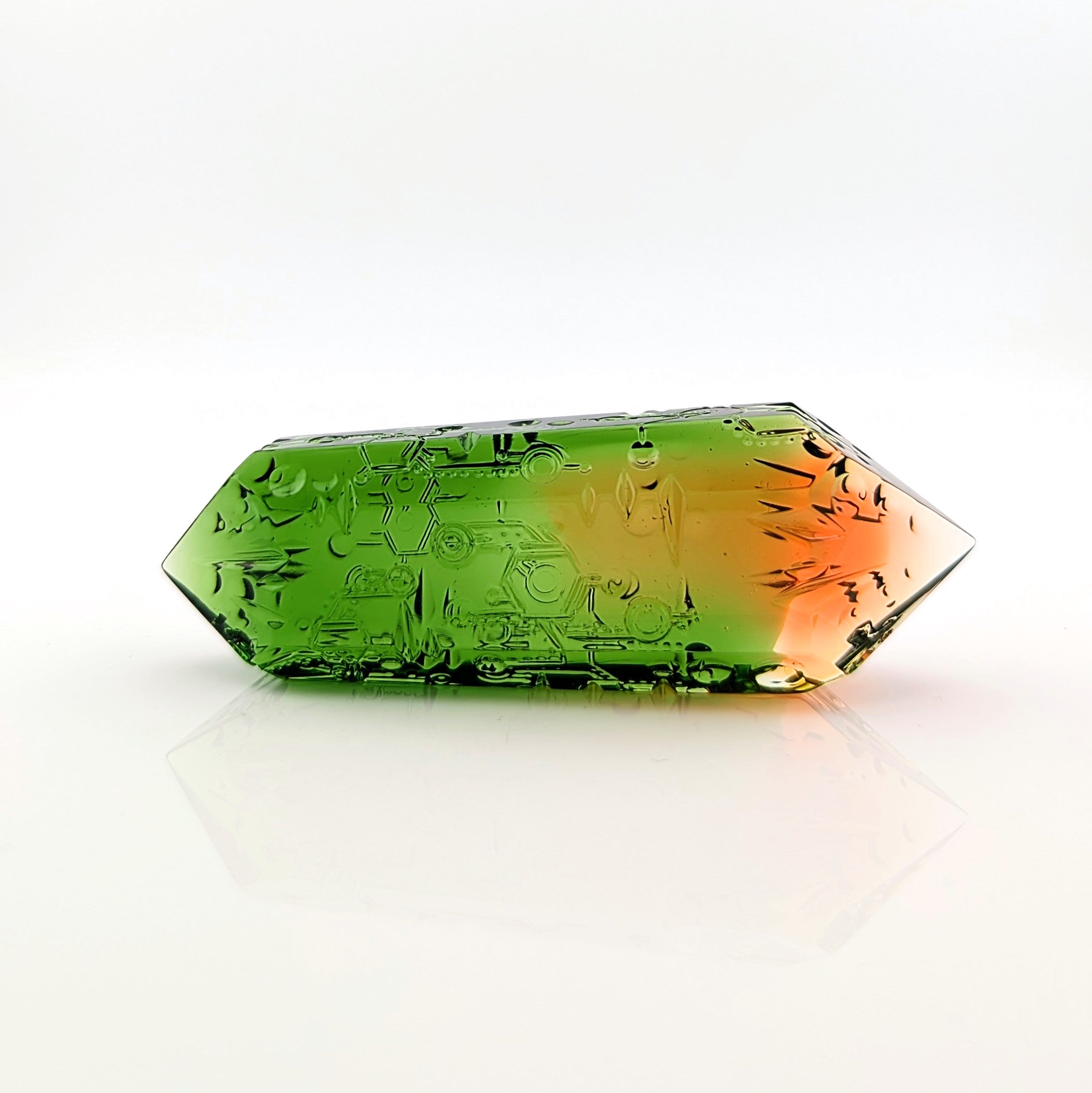 Murdoc "Molecular Decoded Crystal" Paperweight - Arte House
