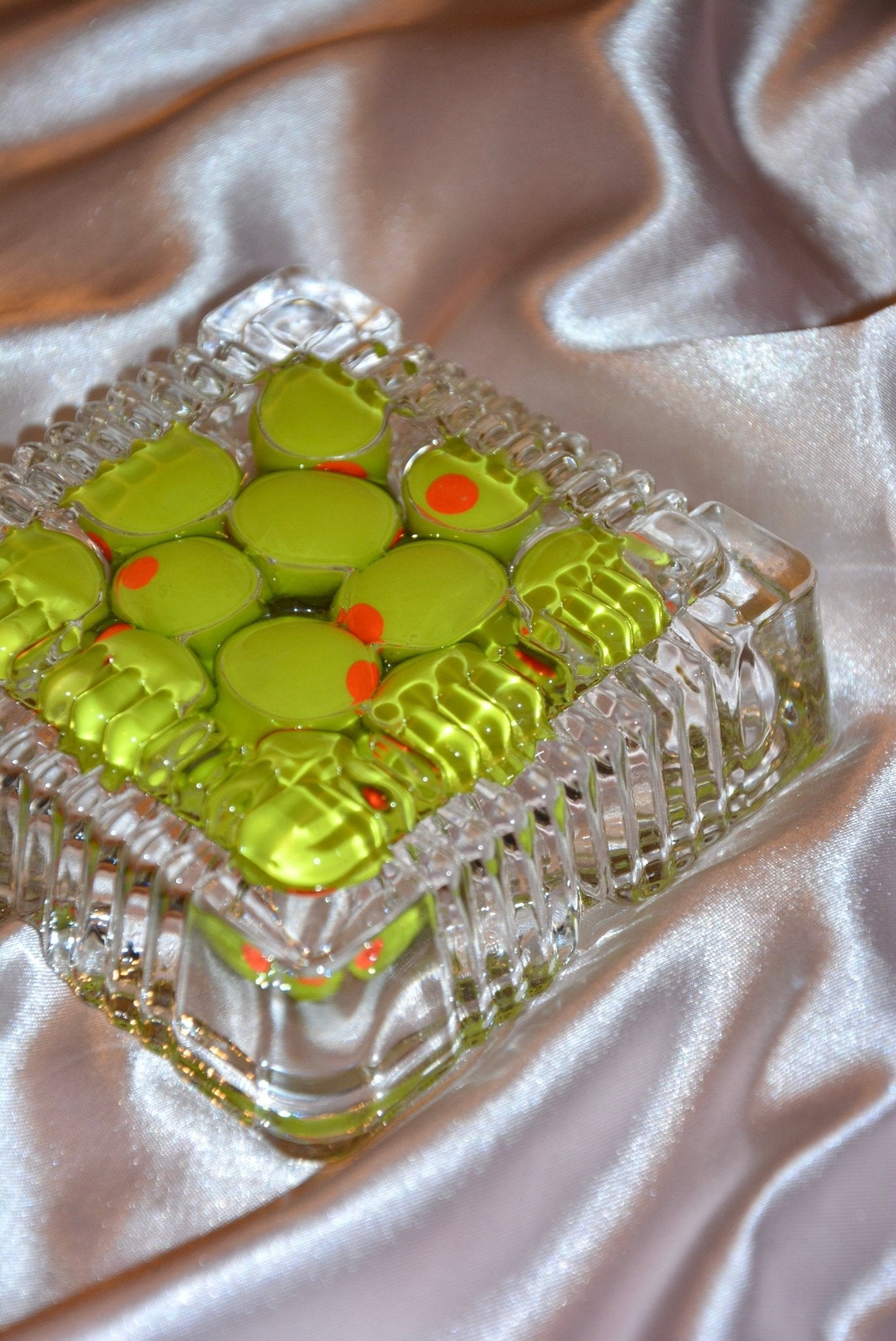 OLIVE ELEGANCE