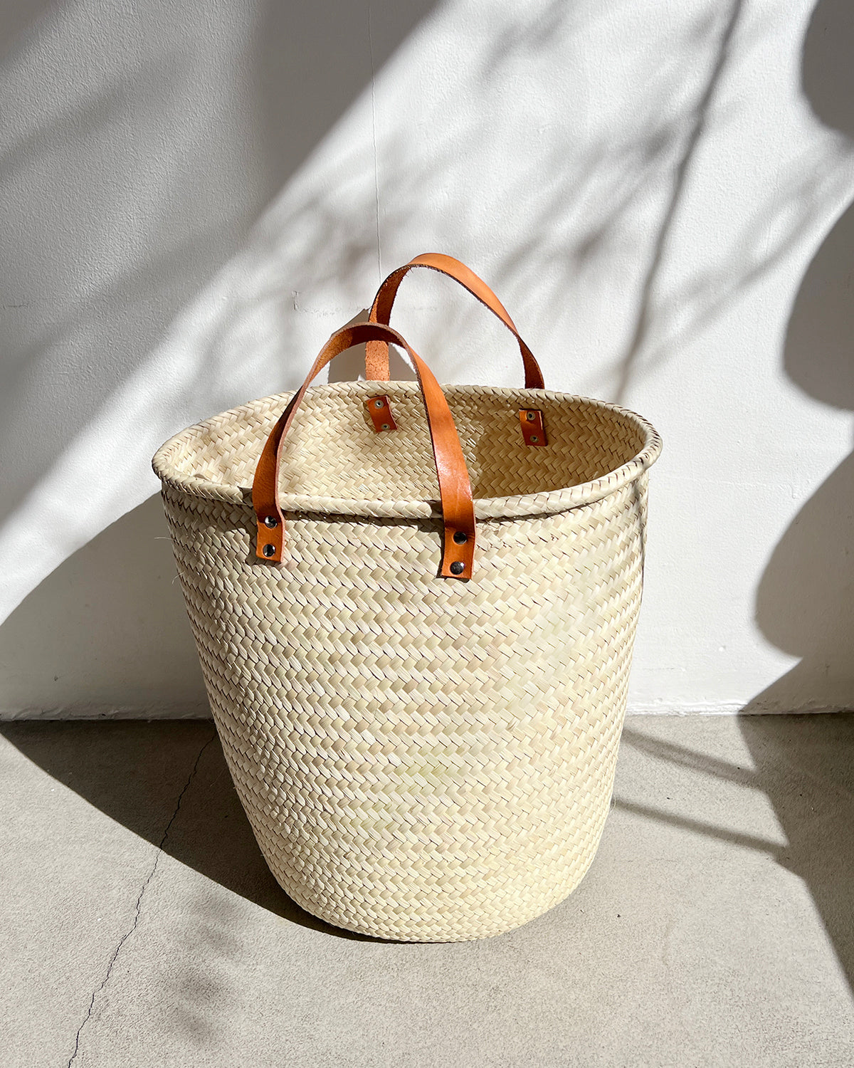 Round Woven Palm Baskets with Leather Handles - Arte House