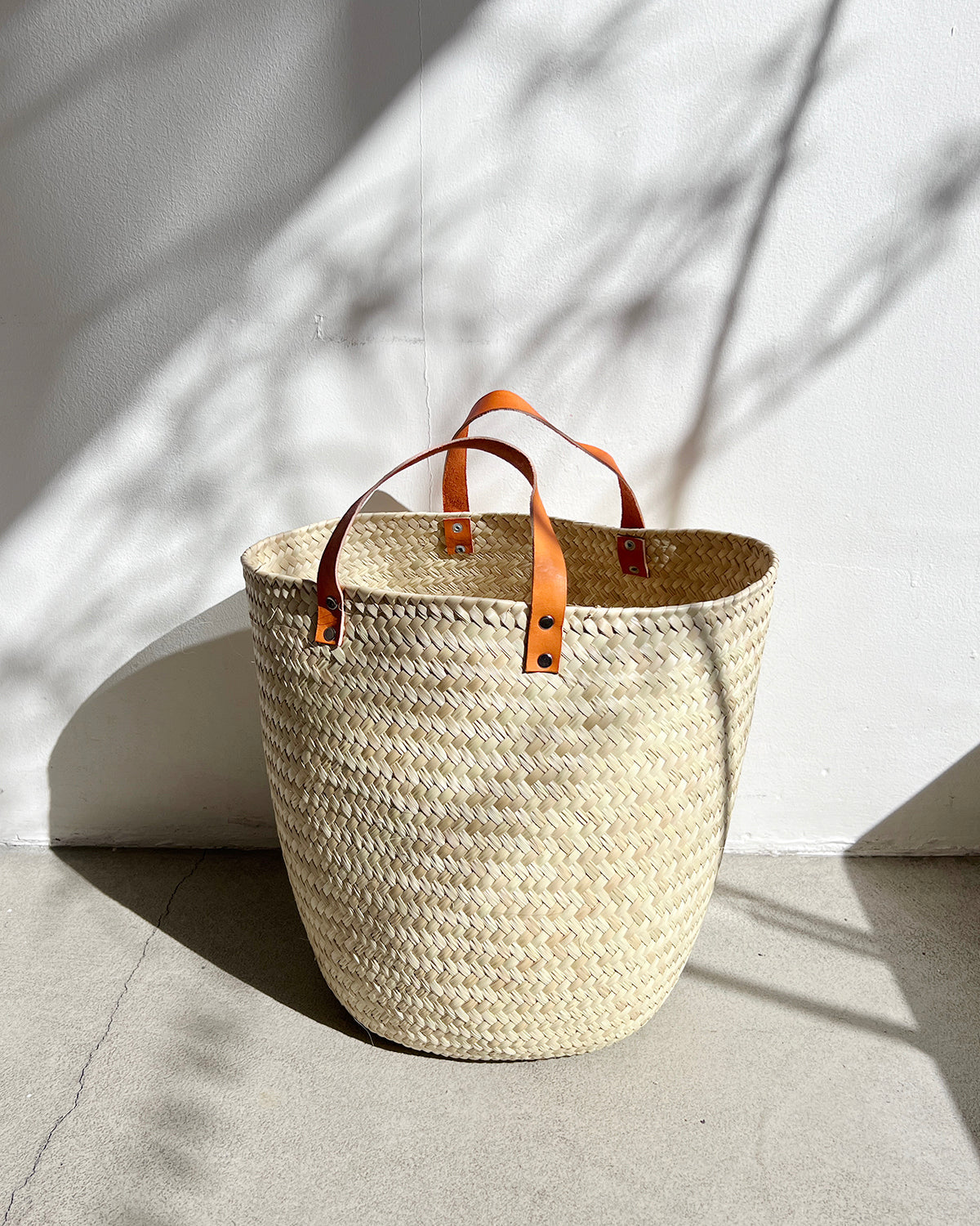 Round Woven Palm Baskets with Leather Handles - Arte House