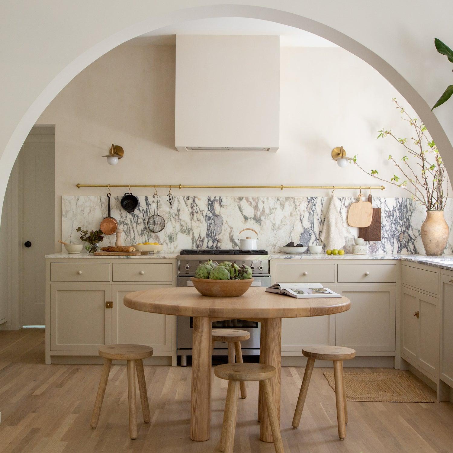 Round Topa Topa Dining Table - Natural - Arte House