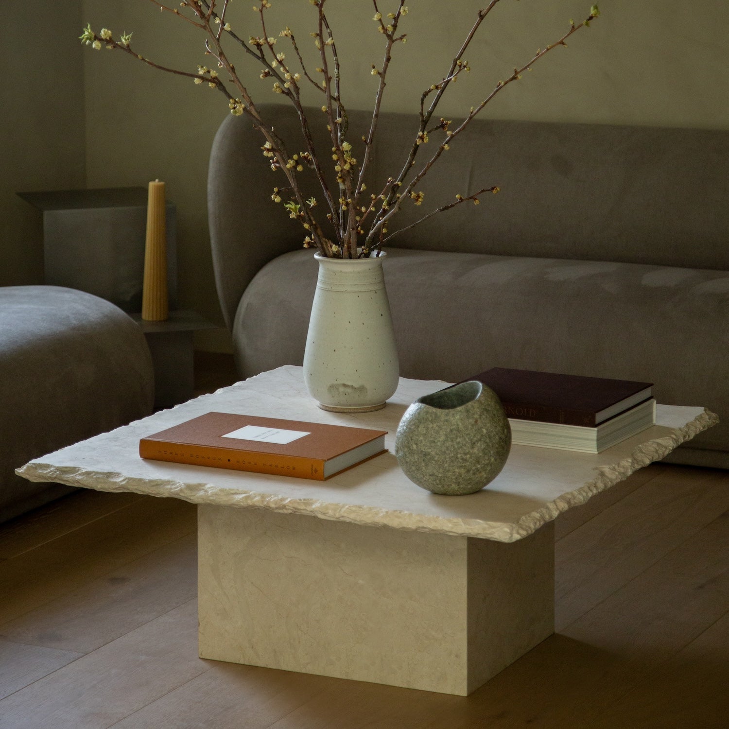 River Stone Vase - Arte House