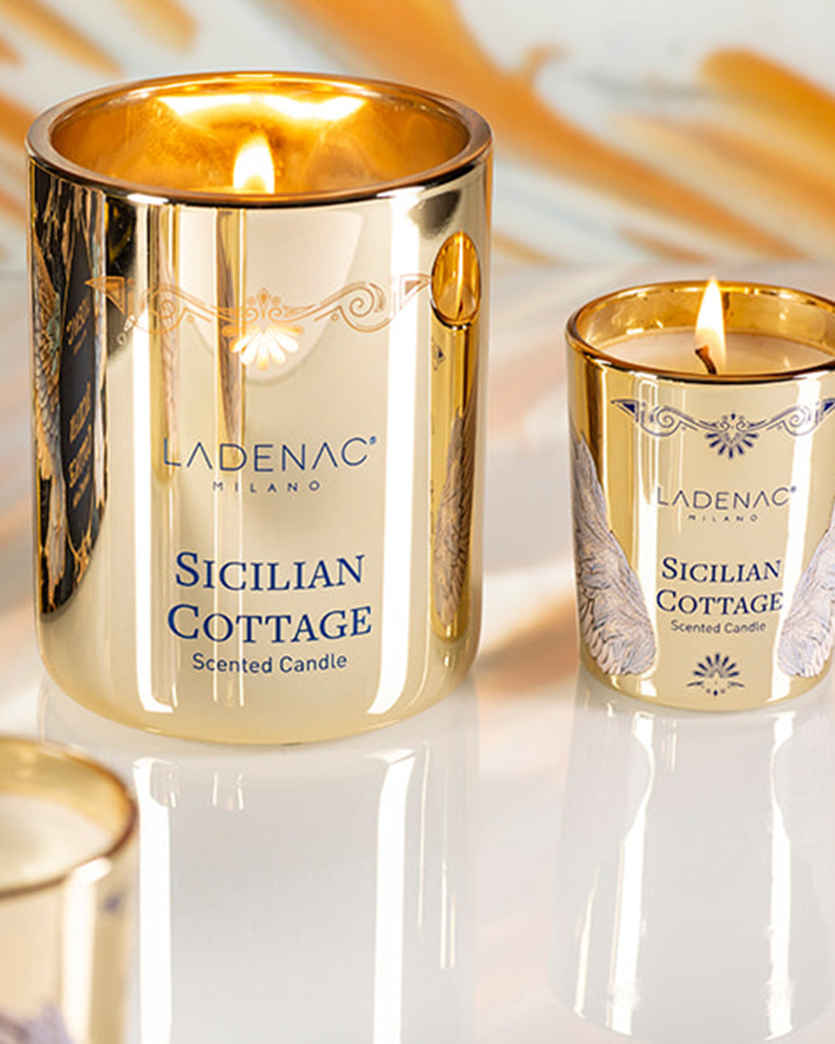 Candle in Jar SICILIAN COTTAGE Bergamot, Osmanthus, Heliotrope, Amber, Patchouli, Vanilla  330gr - Arte House