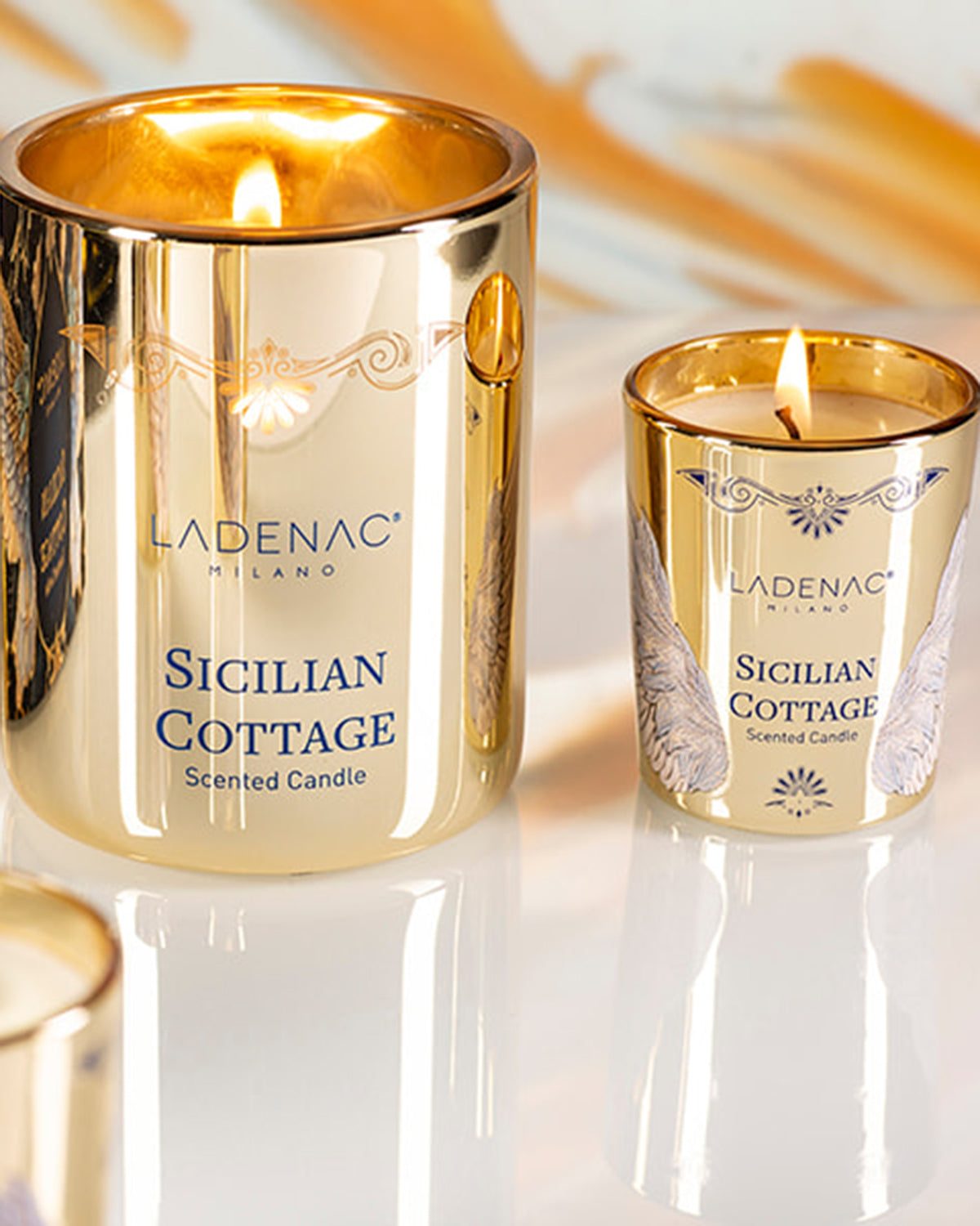 Candle in Jar SICILIAN COTTAGE WITH CAROUSEL Bergamot, Osmanthus, Heliotrope, Amber, Patchouli, Vanilla  75gr - Arte House